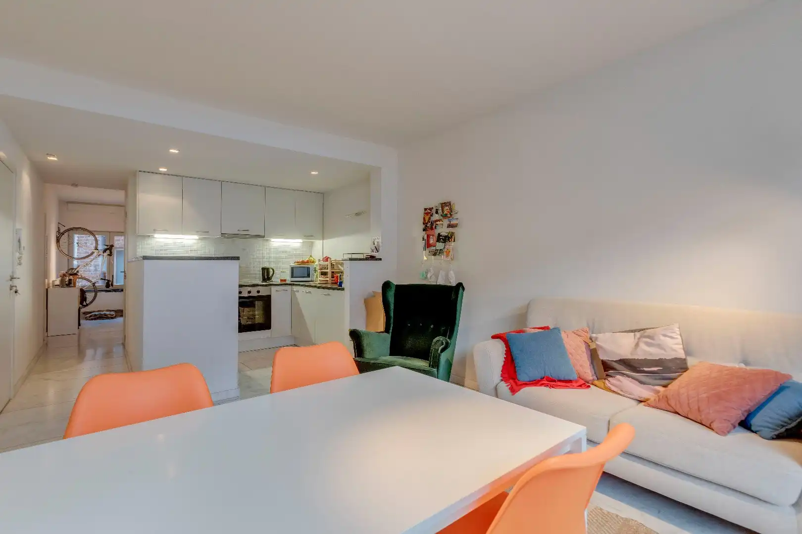 Zeer ruim 1-slaapkamer appartement met bureauruimte te  centrum Gent foto 5