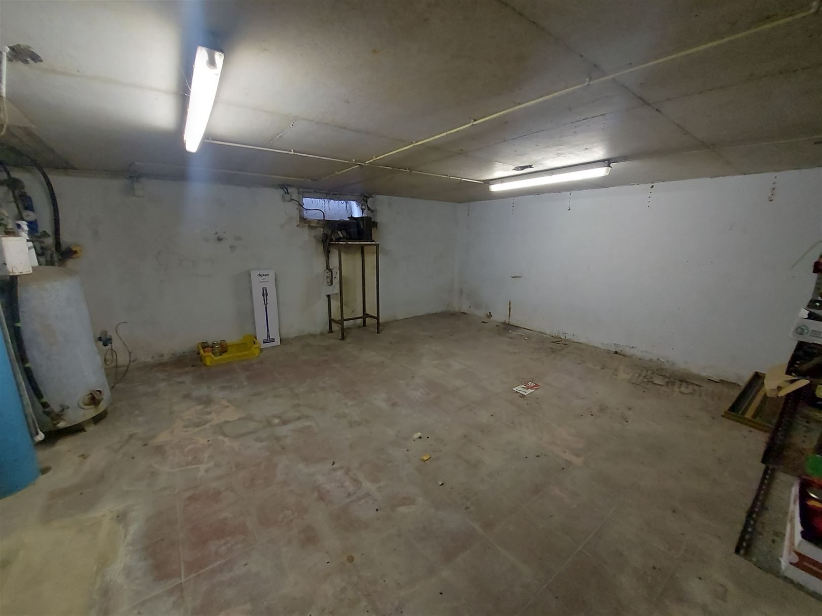 Veelzijdig renovatiepand met woonst en winkel Vloesberg foto 22