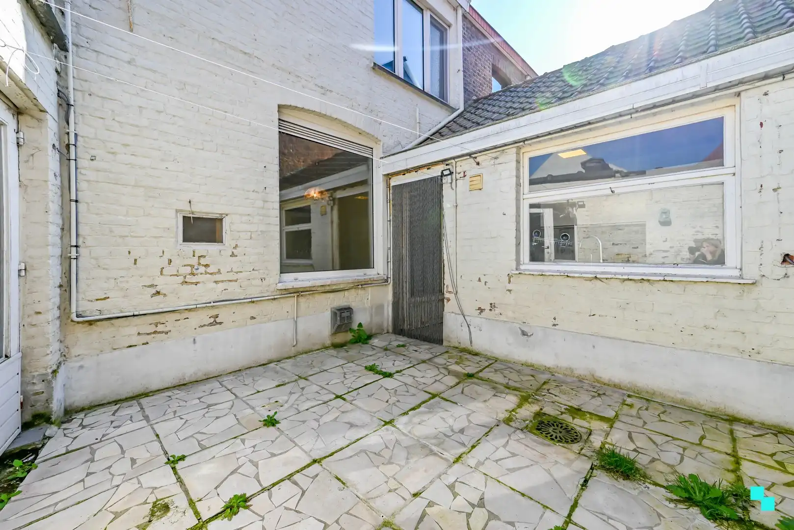 Te renoveren ééngezinswoning met garage te Izegem foto 11