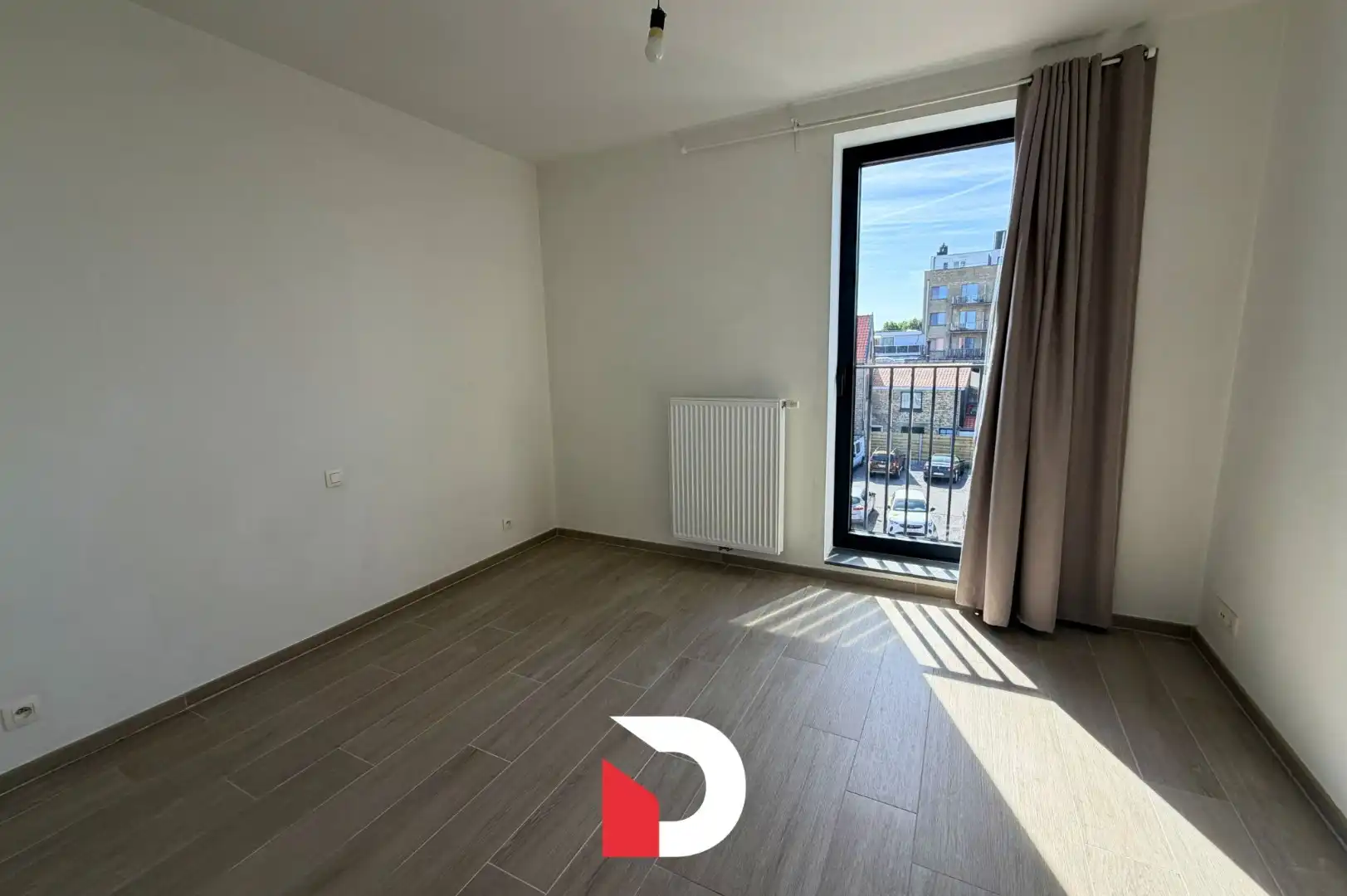Appartement met 2 slaapkamers, ruim terras en autostaanplaats foto 10