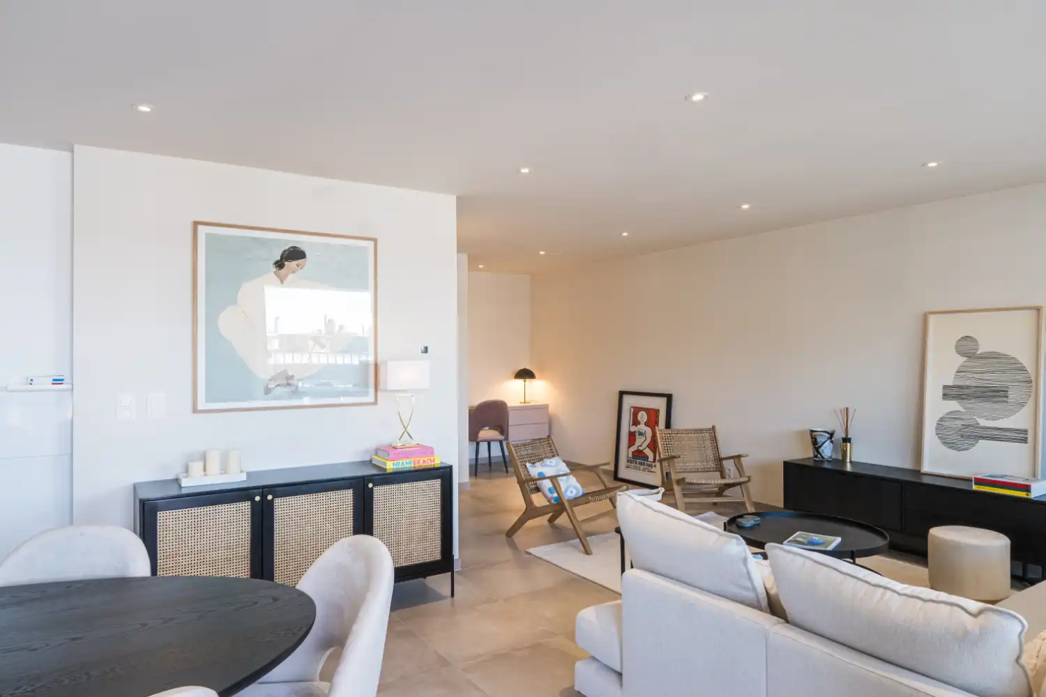 Ruim en jong appartement op centrale ligging! foto 10