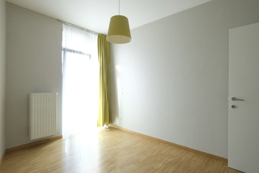 Recent 3 slpk's appartement van 145 m² in het centrum foto 16