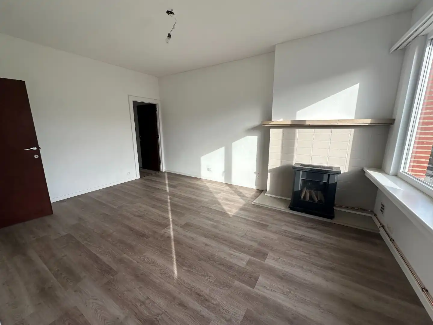 Lichtrijk 2 slaapkamer appartement  foto 3