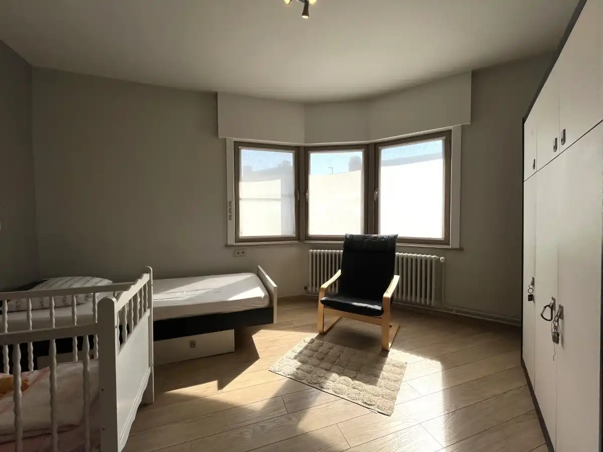 Langemark-Poelkapelle – Ruime hoekwoning met praktijkruimte en 3 garages foto 23