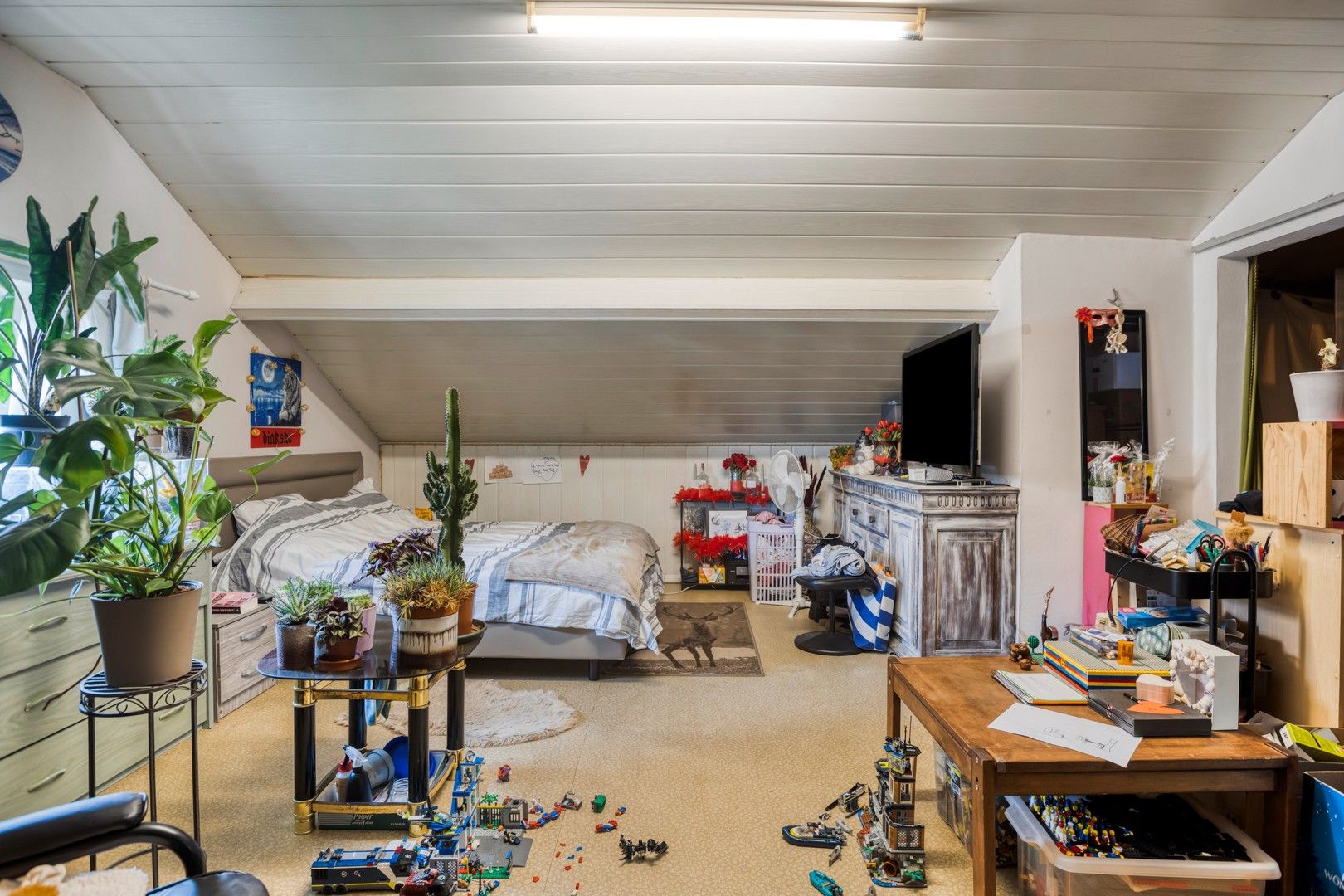 Ruime alleenstaande villa met garage, zonnig terras en tuin op 899 m² foto 16