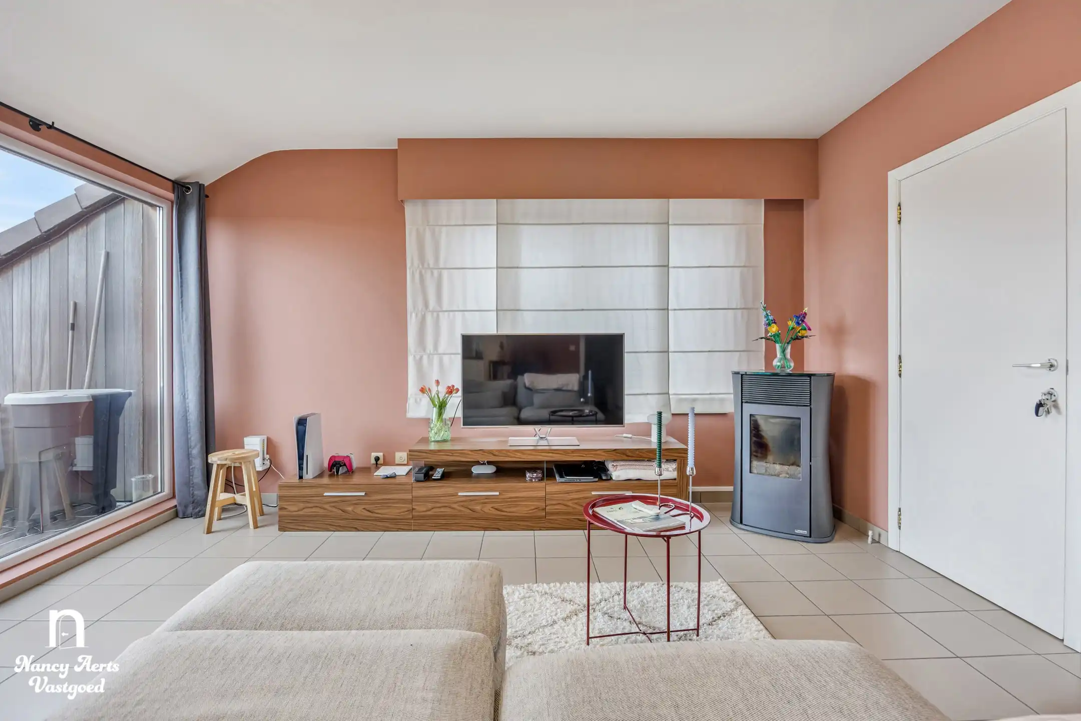 Comfortabel 1‑slaapkamerappartement met terras en parking foto 3