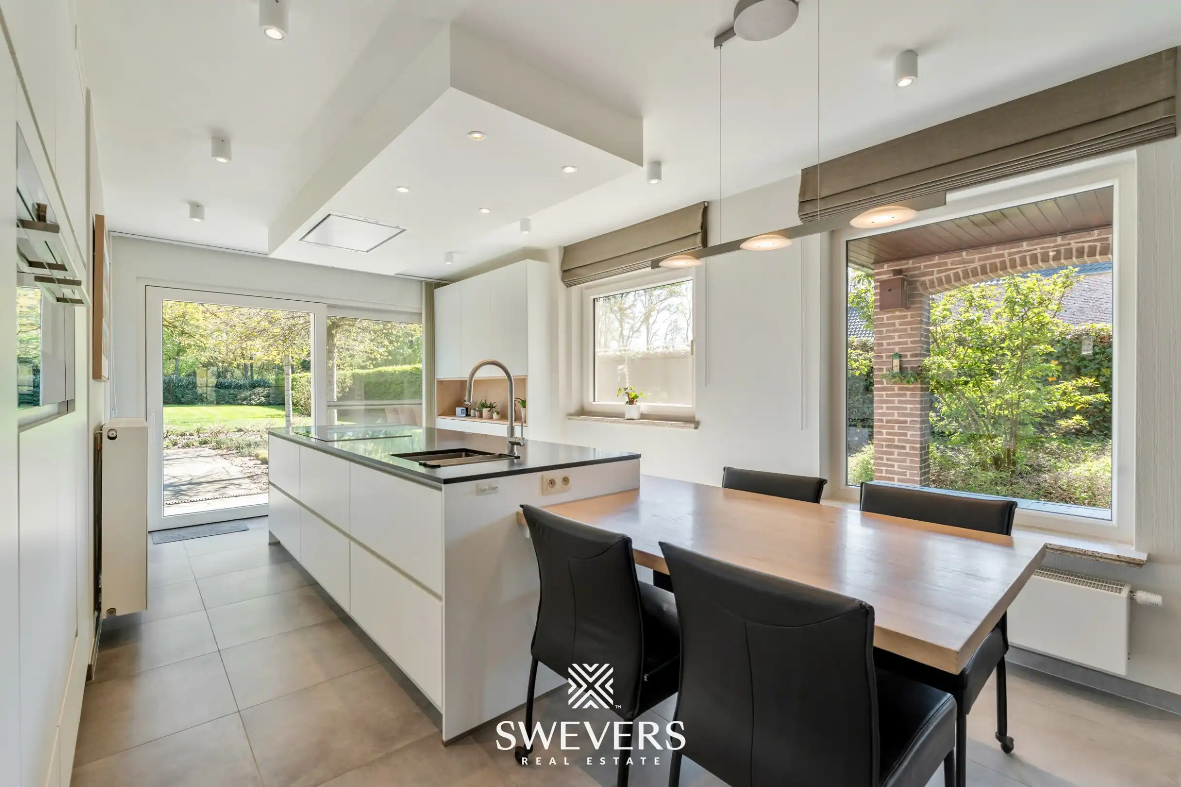 Ruime, instapklare woning op een perceel van 10a74 in het groene Helchteren foto 10