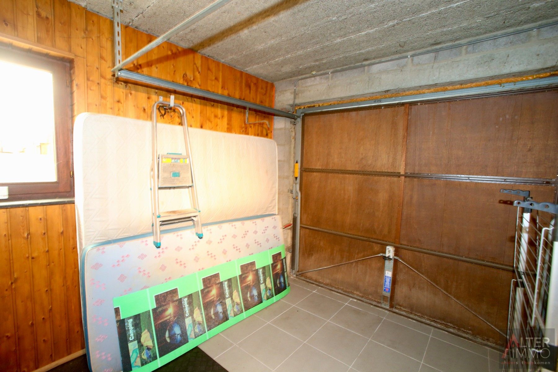 Instapklare woning met 4/5 slaapkamers op ca. 8 are! foto 29