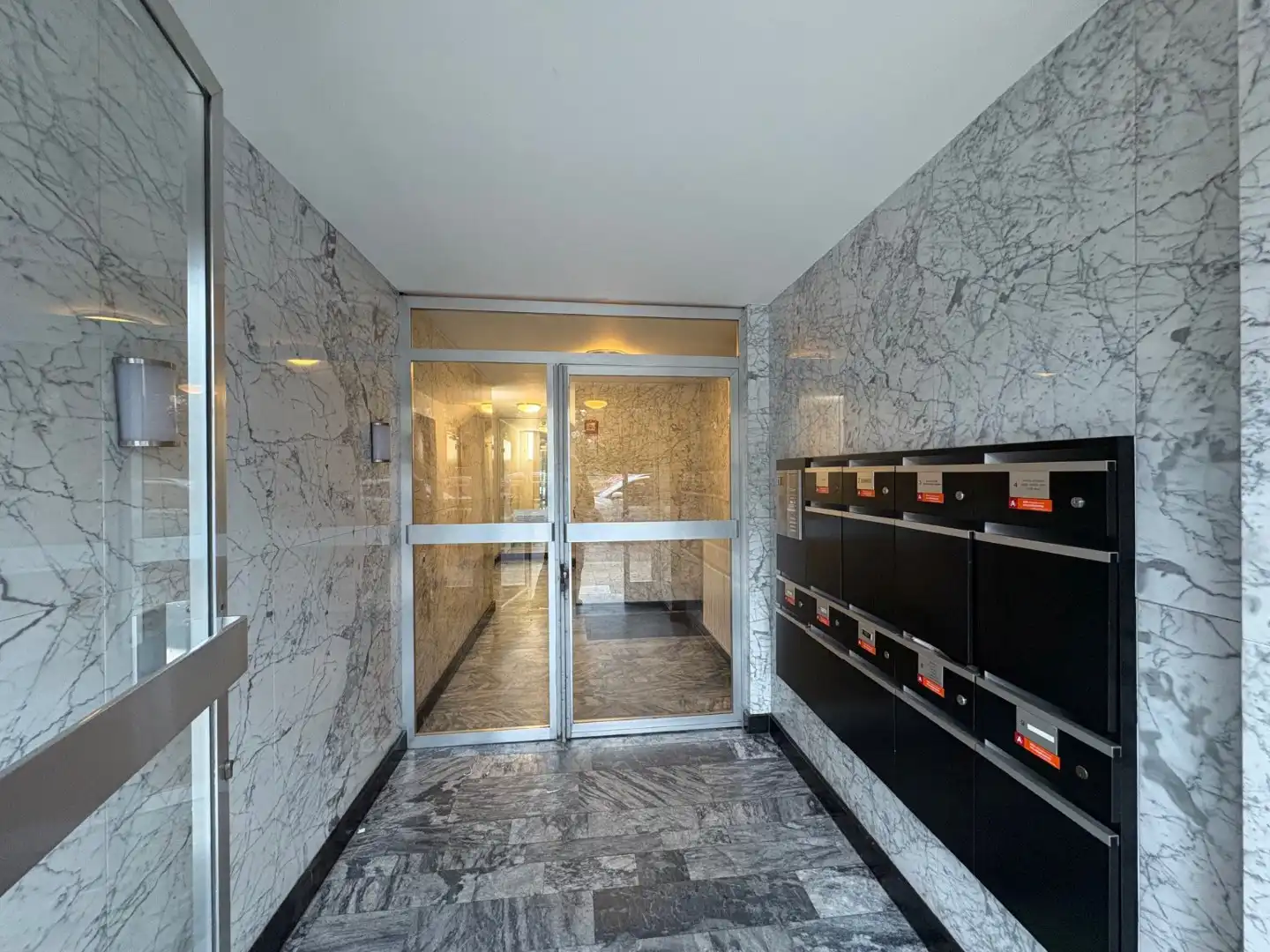 Ruim 2-slaapkamerappartement met uniek zicht op het Stadspark foto 16