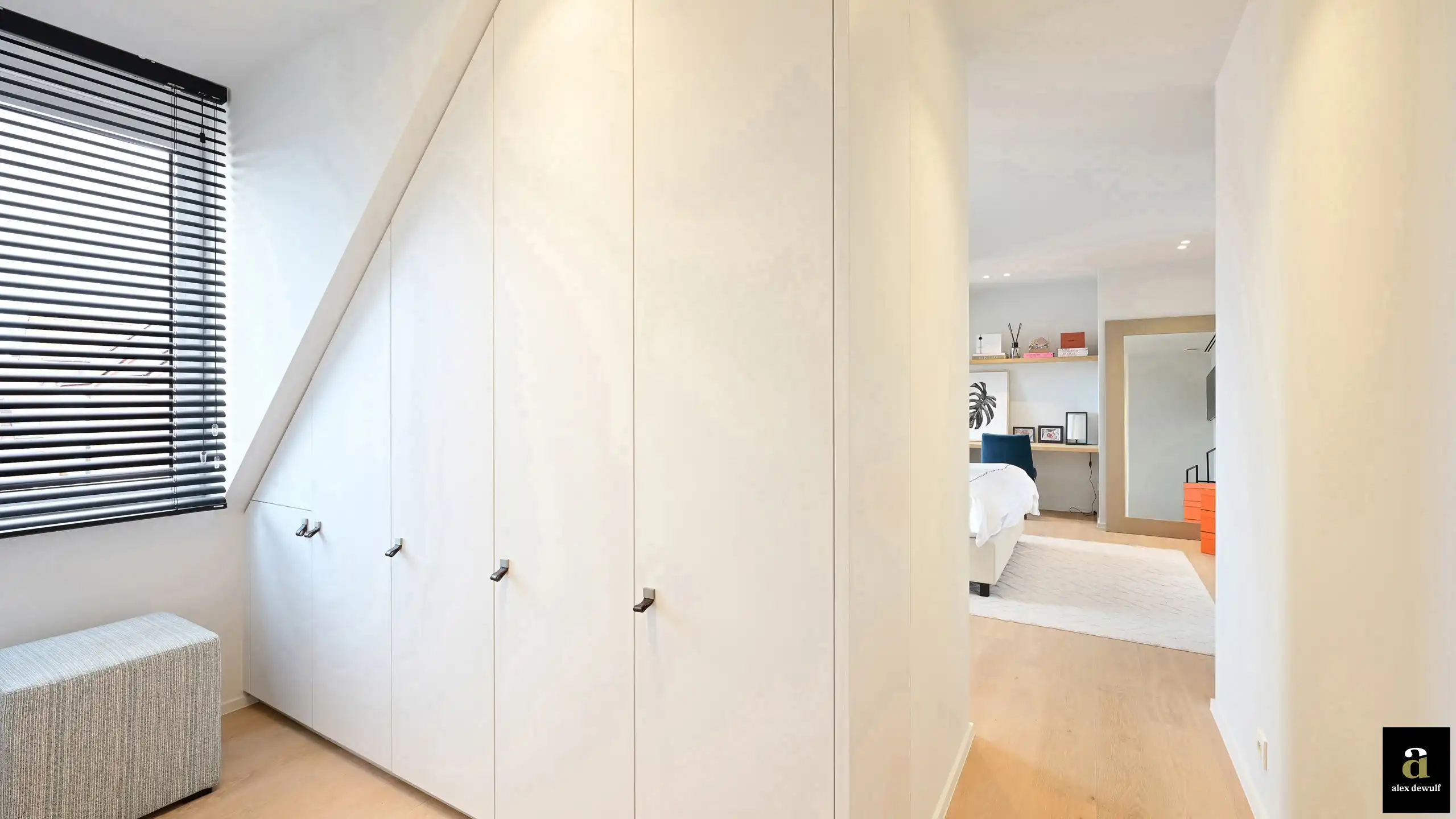 Licht en modern duplexappartement, gelegen vlakbij Zeedijk en Rubensplein. foto 20