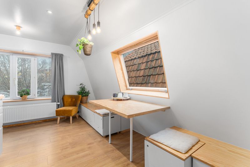 Roeselare, unieke rijwoning met karakter op 500 meter van centrum foto 12