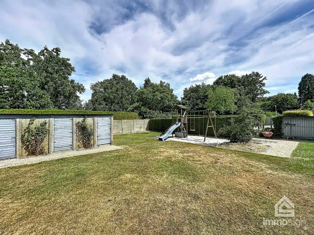 Ruime woning op bijna 2.000 m² grond met dubbele garage en werkhuis foto 36