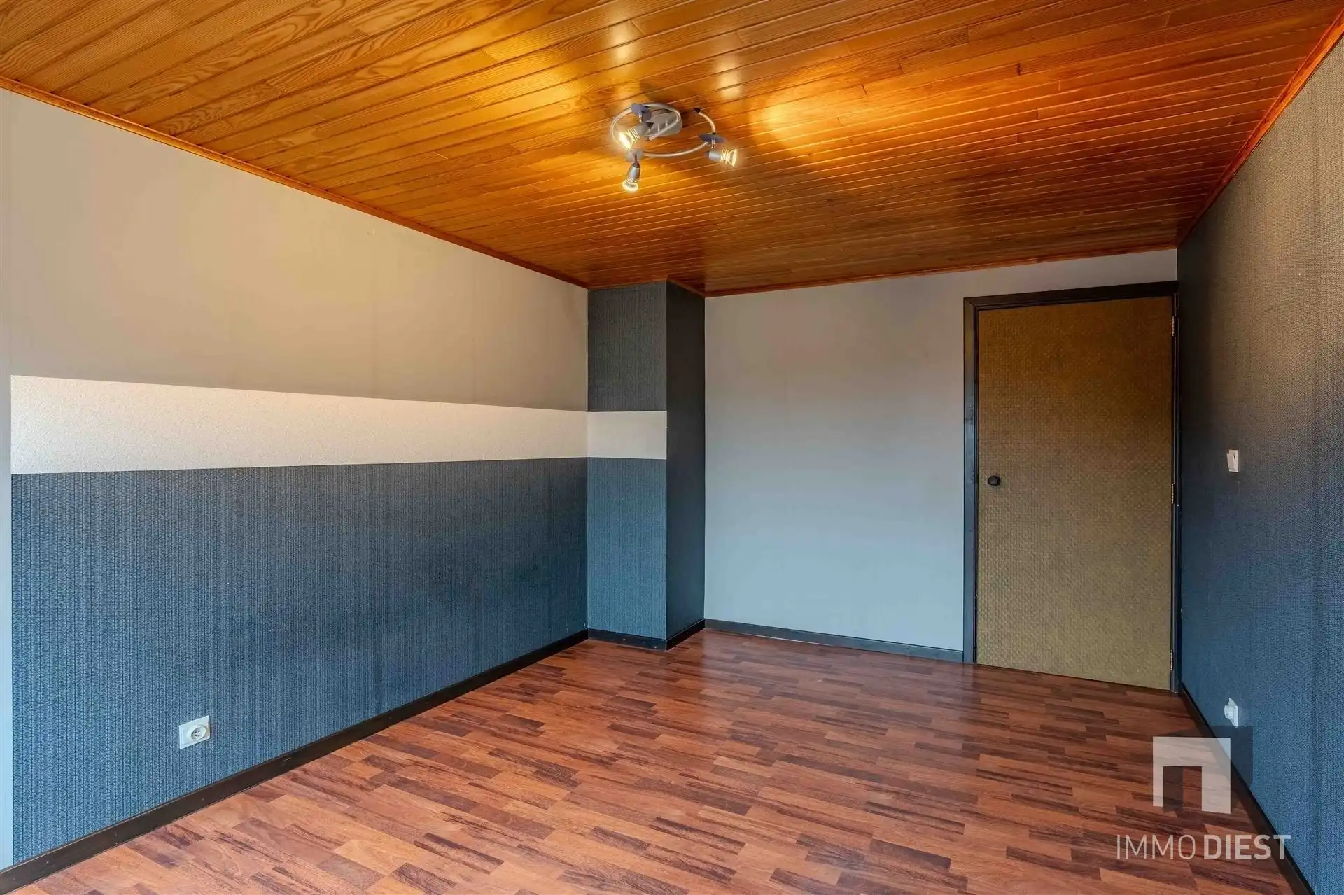 Winkel + duplexappartement met reuze terras foto 48