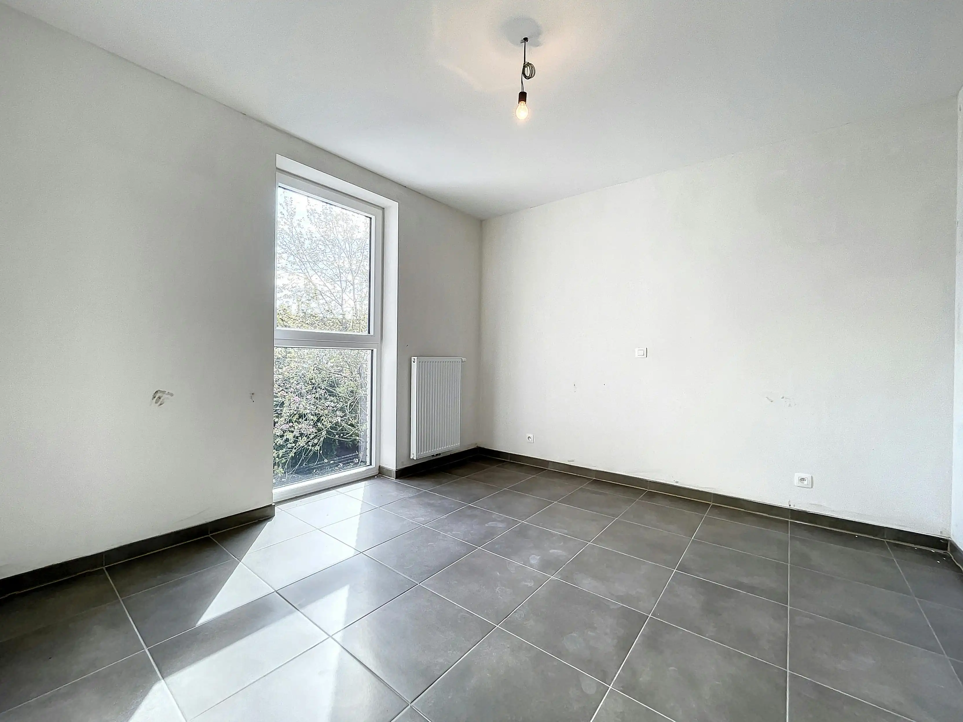 Modern 2-slaapkamerappartement met ruim terras en garagebox foto 7