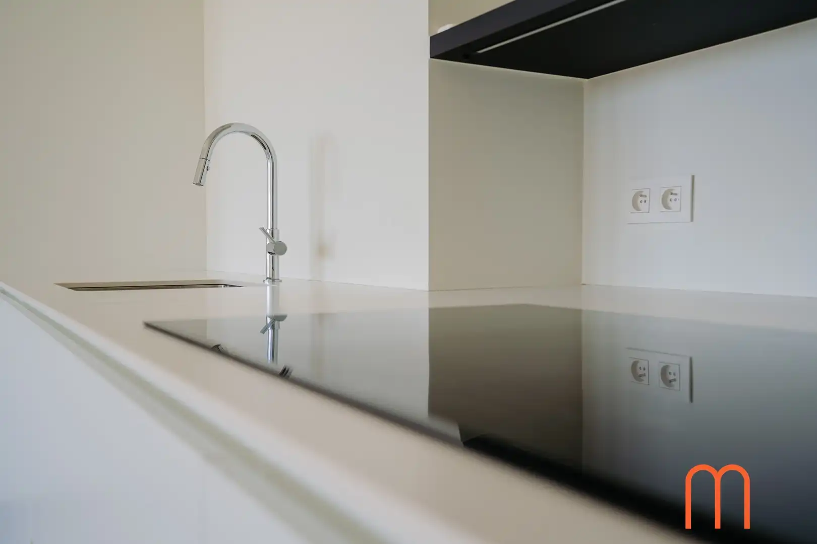 Luxe 2-slaapkamer appartement te huur in Oostende – Ensor Tower foto 8