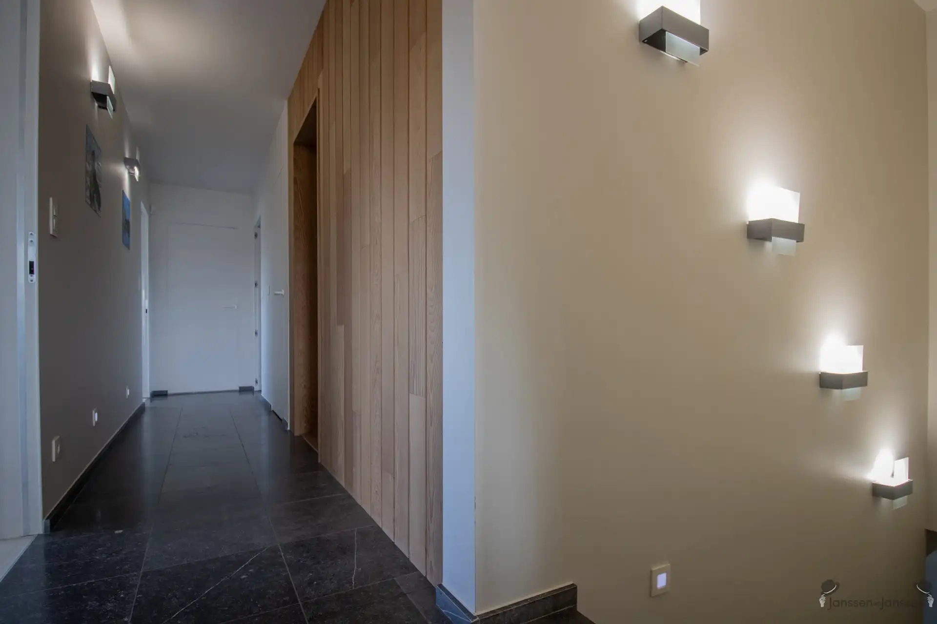 Ruime villa met 5 slaapkamers, 2 badkamers, buitenzwembad en poolhouse op 1.020 m² foto 20