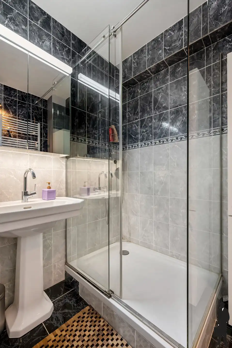 Lichtrijk hoekappartement met terras op topligging foto 10