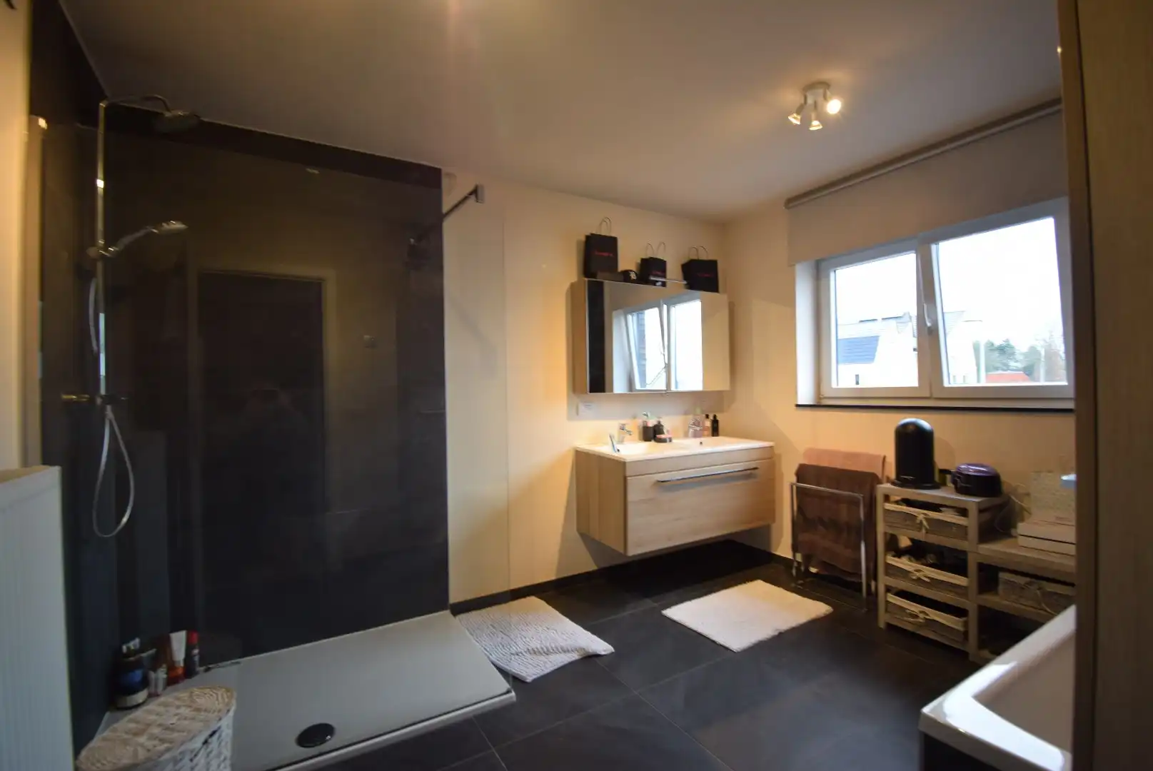 INSTAPKLARE NIEUWBOUWWONING MET 3 SLAAPKAMERS foto 7
