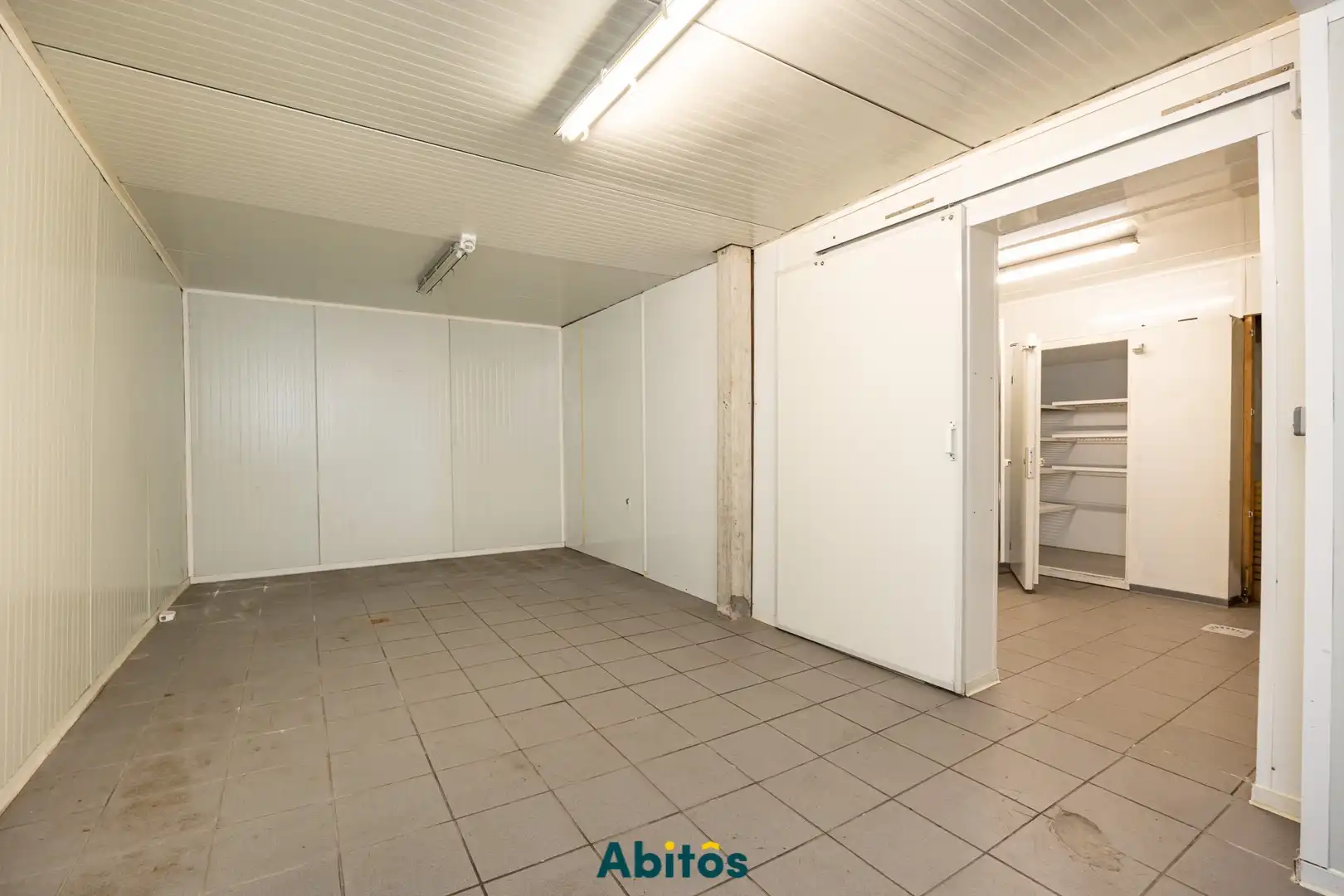 Handelspand op absolute topligging in het centrum van Drongen foto 12