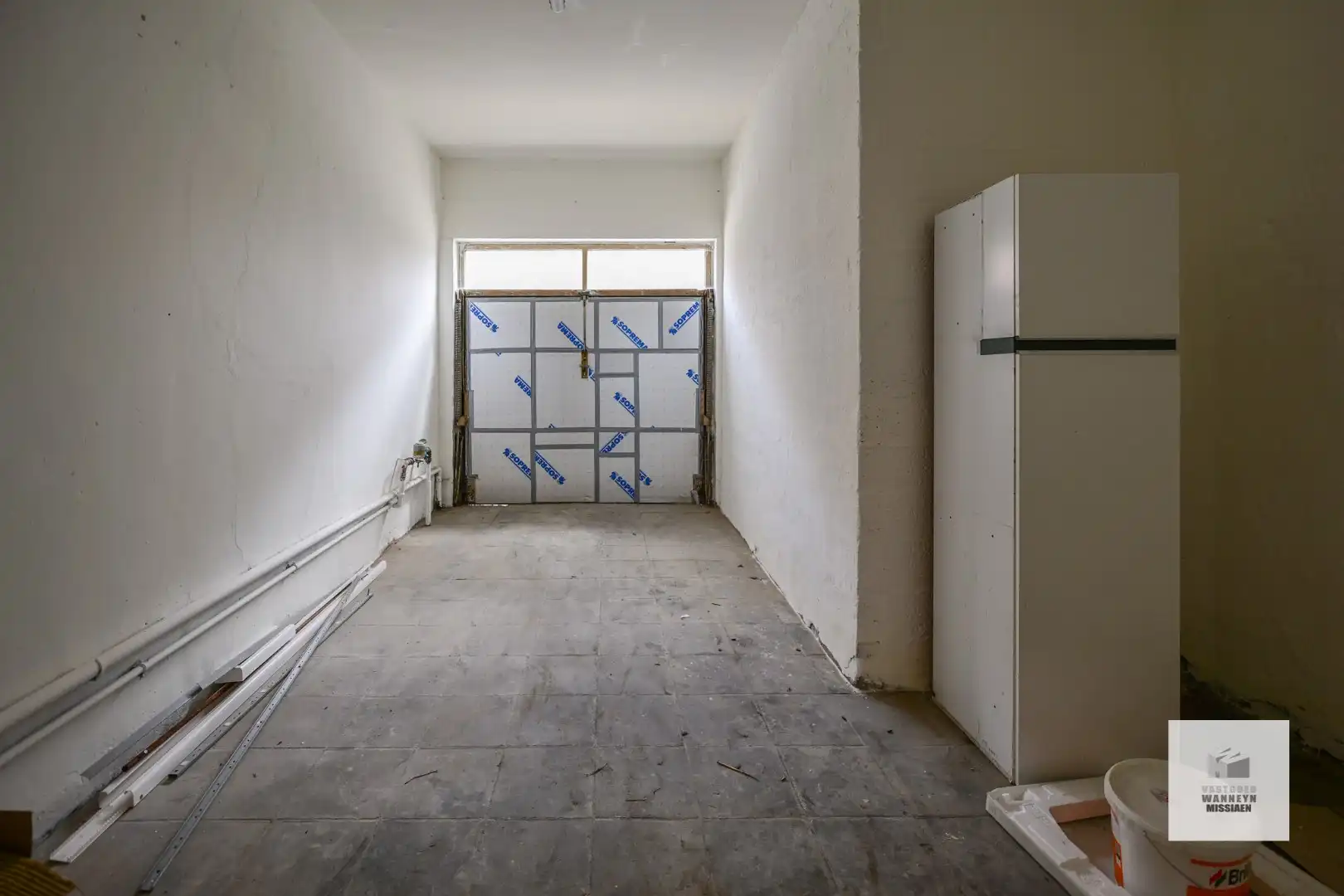 Gerenoveerde rijwoning met 3 slpk, tuin en garage in Zwevezele foto 11