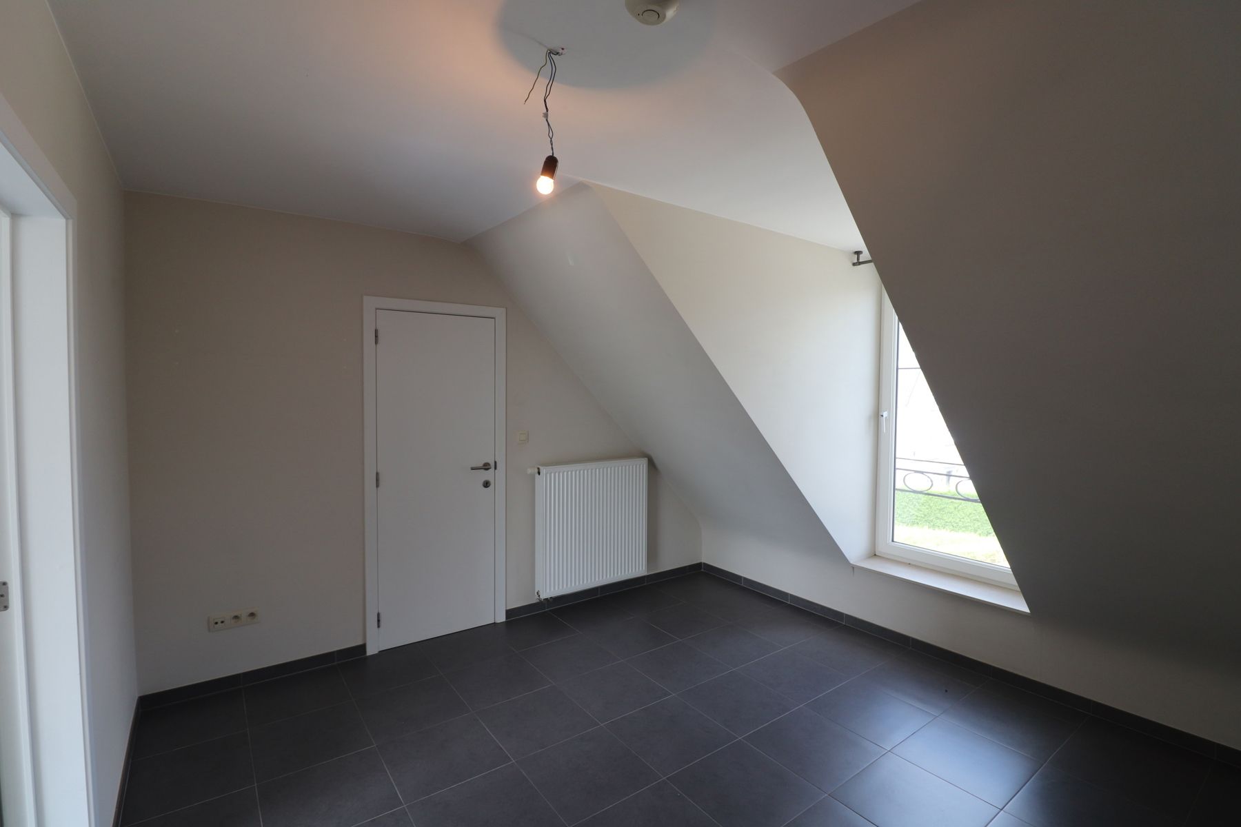 Dakappartement met 1 slaapkamer, terras en garage.  foto 6
