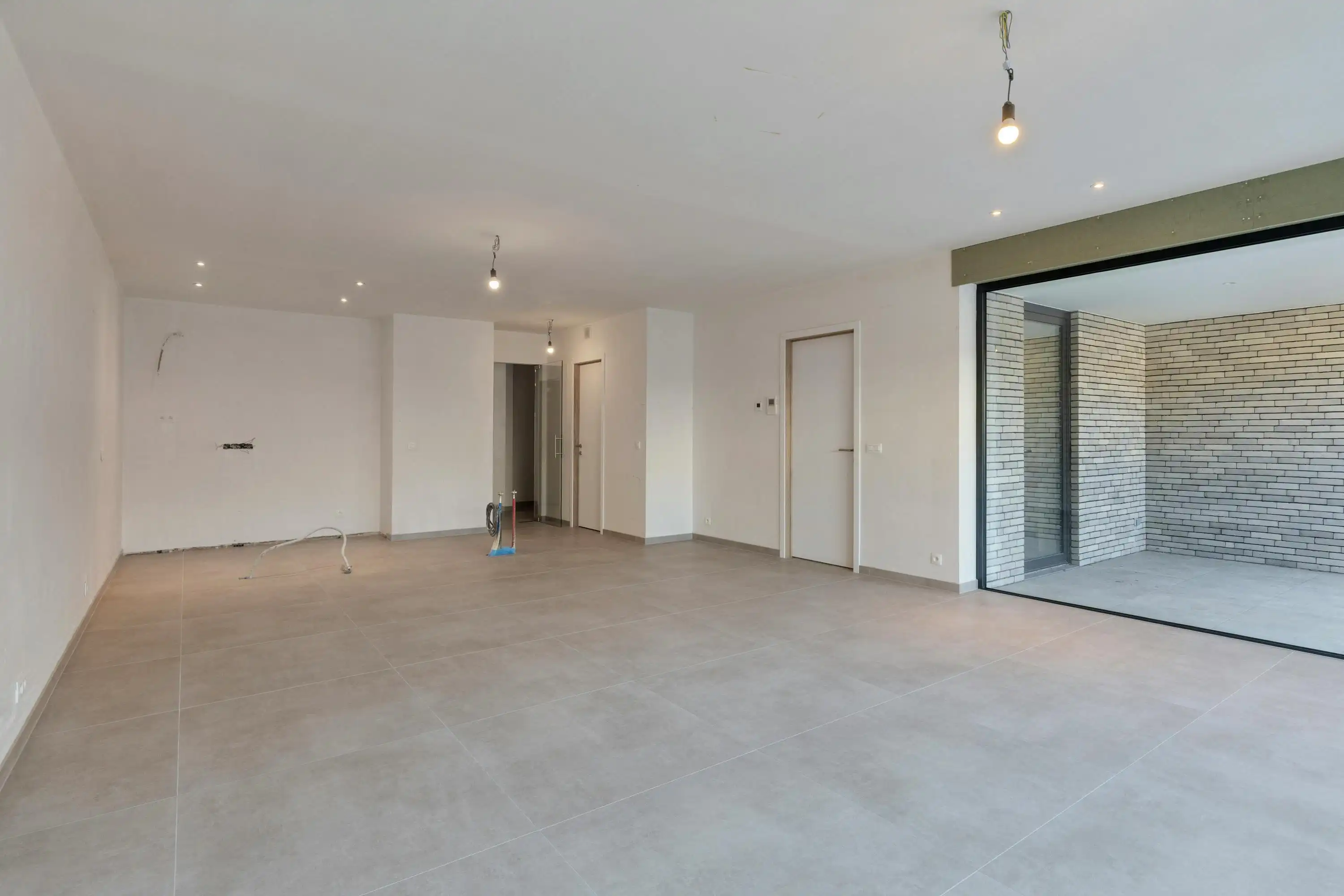 Nieuwbouwappartement met 3 kamers te koop in Waregem foto 3