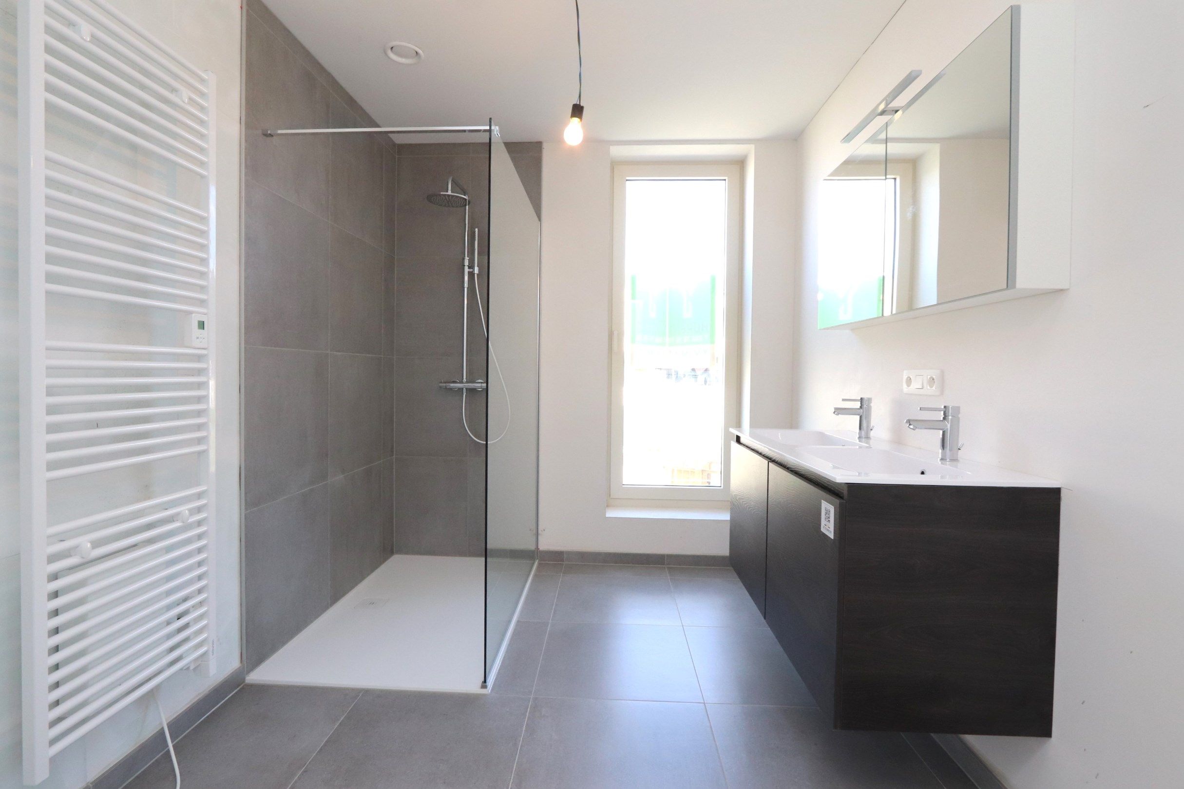 BEN-WONING MET CARPORT & 3 SLAAPKAMERS foto 10