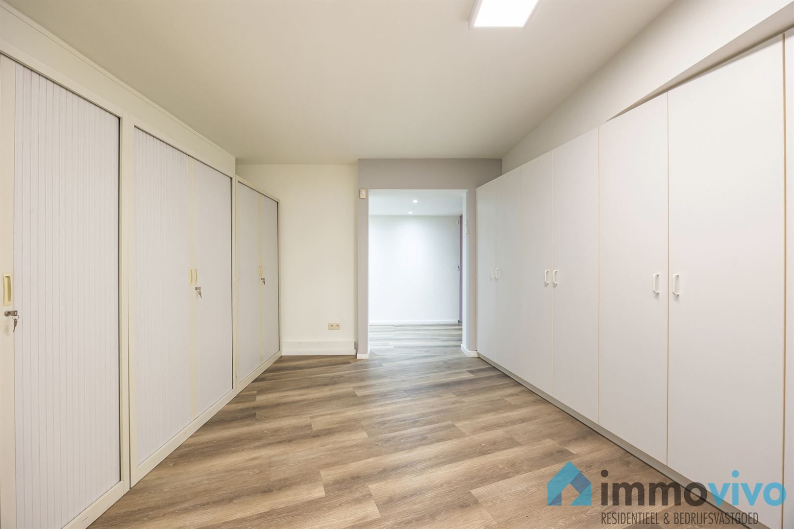 Plateau kantoren van 476 m², deels verhuurd op interessante locatie foto 10