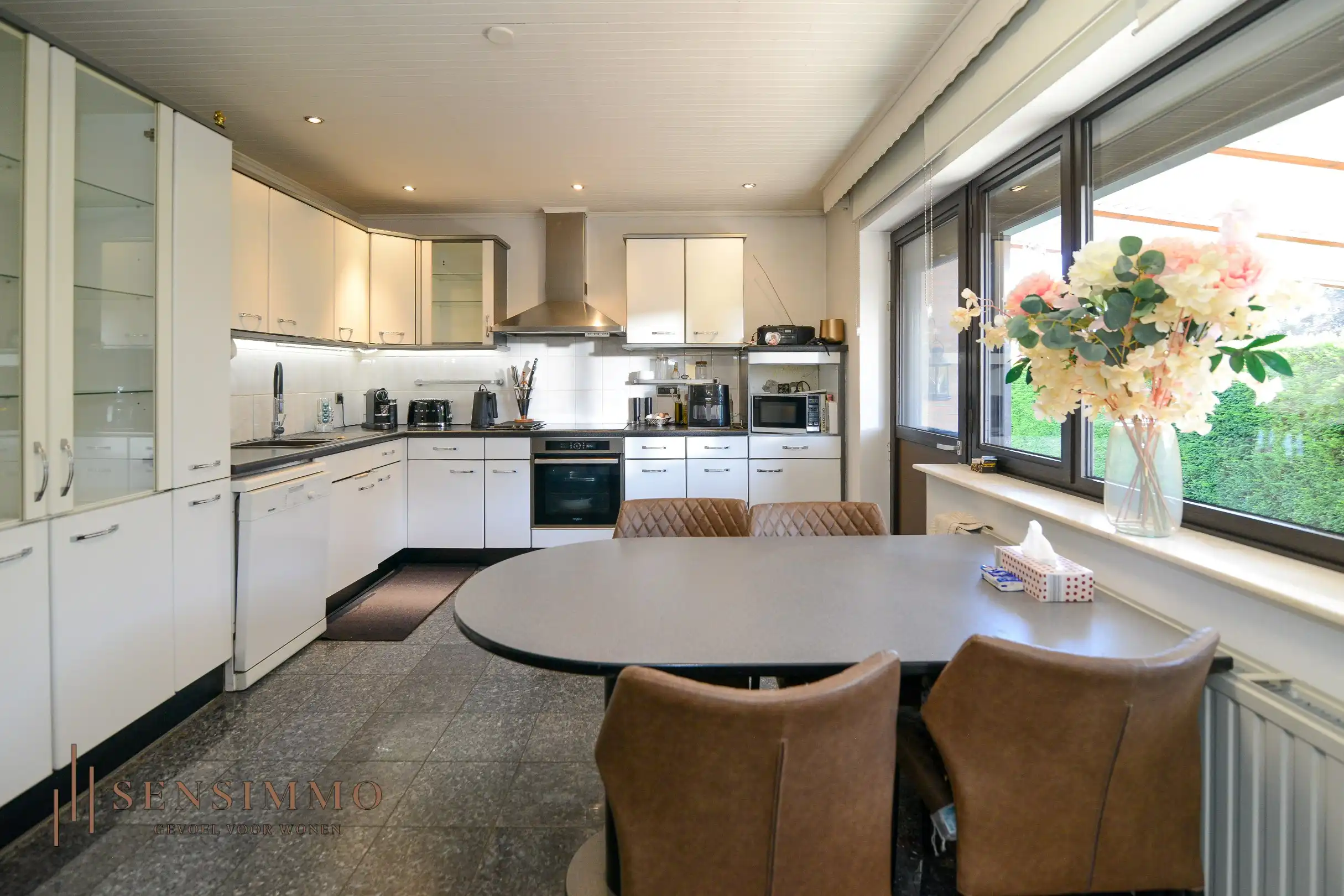 Instapklare, energiezuinige vrijstaande bungalow met 4 slaapkamers! foto 10