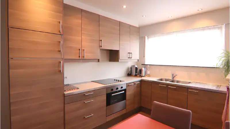 Comfortabele 3-slaapkamerwoning met GARAGE te huur in Sint-Michiels Brugge foto 6