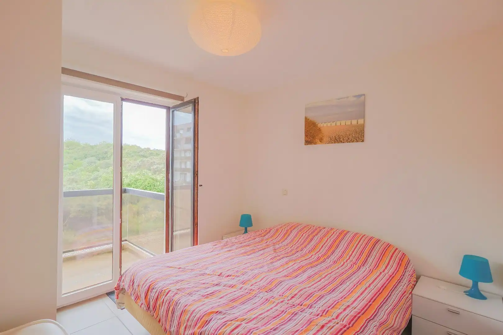 Appartement met 2 slaapkamers & frontaal zeezicht te huur op jaarbasis! foto 7