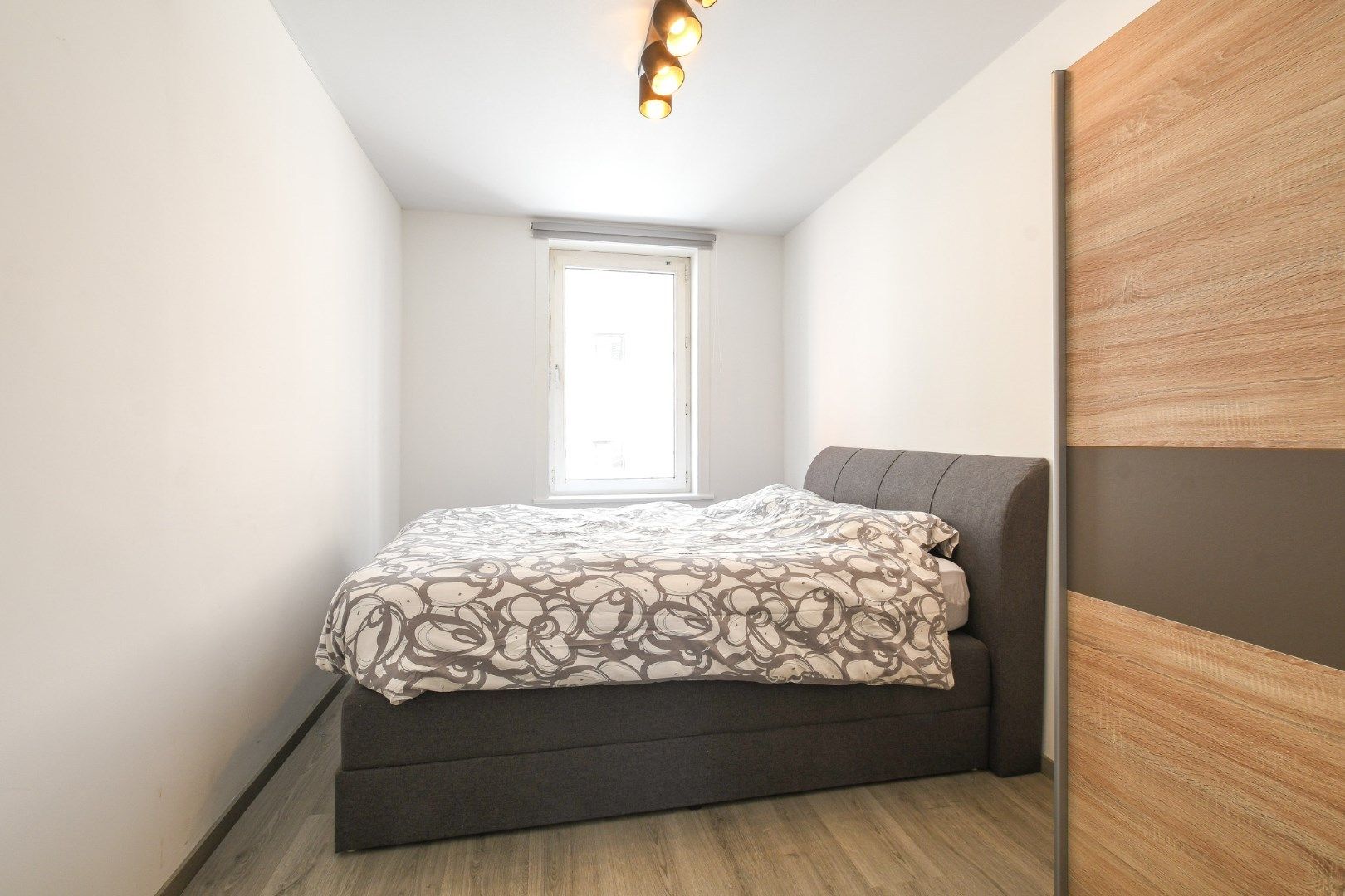 Ruime woning op 50 meter van de zee in Blankenberge foto 28