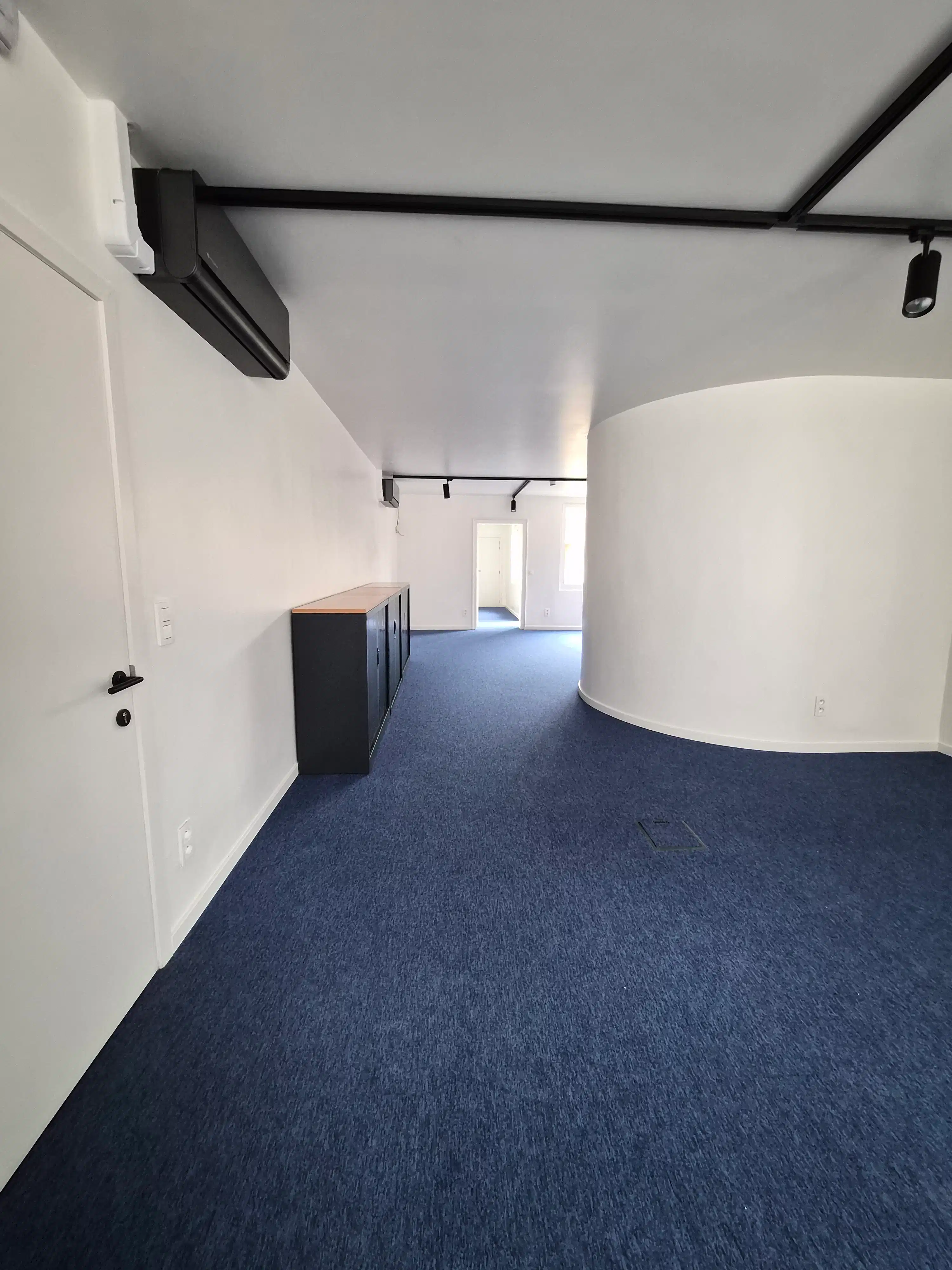 Moderne kantoorruimte te huur in Turnhout – 60 m² foto 2