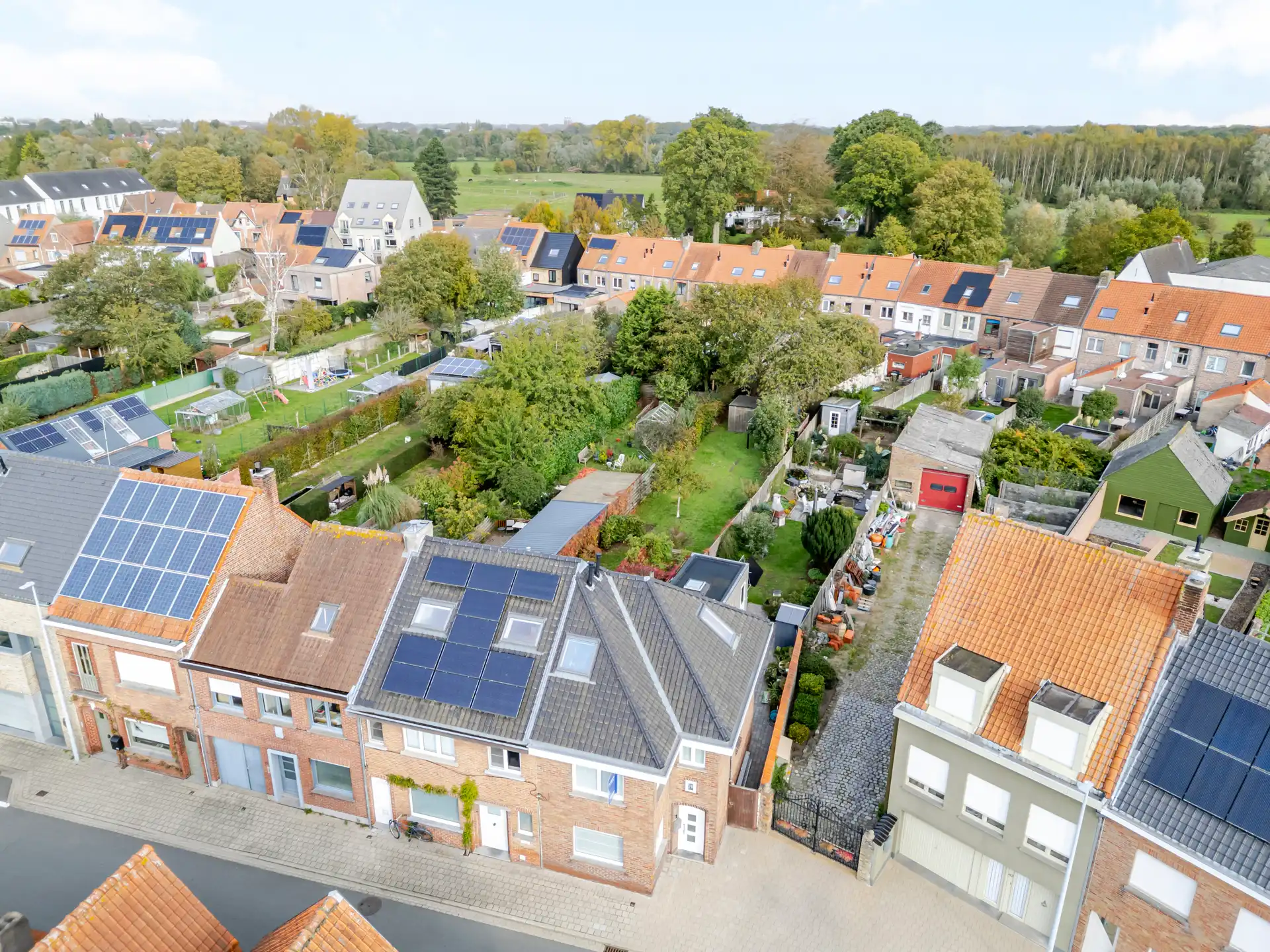 Halfopen bebouwing met 3 slpks en ruime tuin te Assebroek foto 32