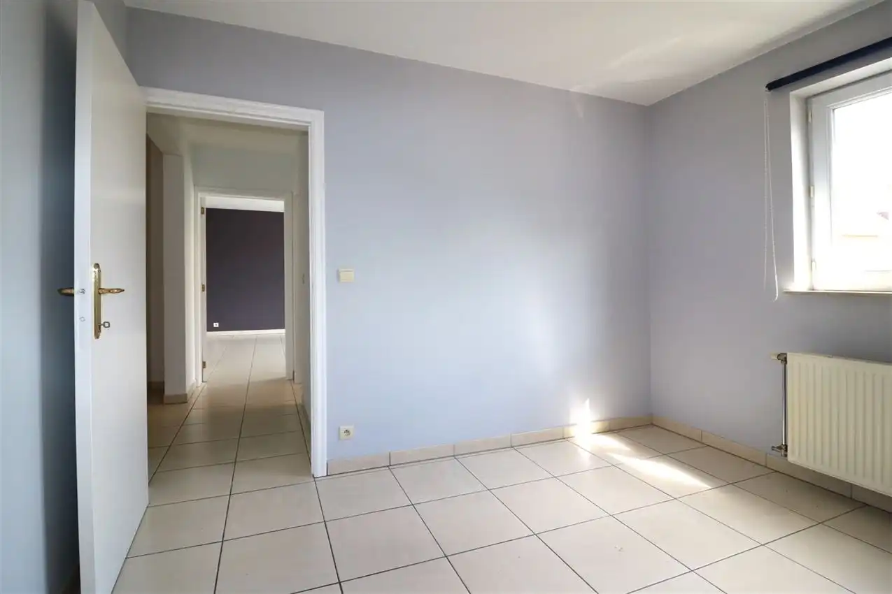 Appartement met 2 slpk., grote garage en terras, rustige ligging foto 20