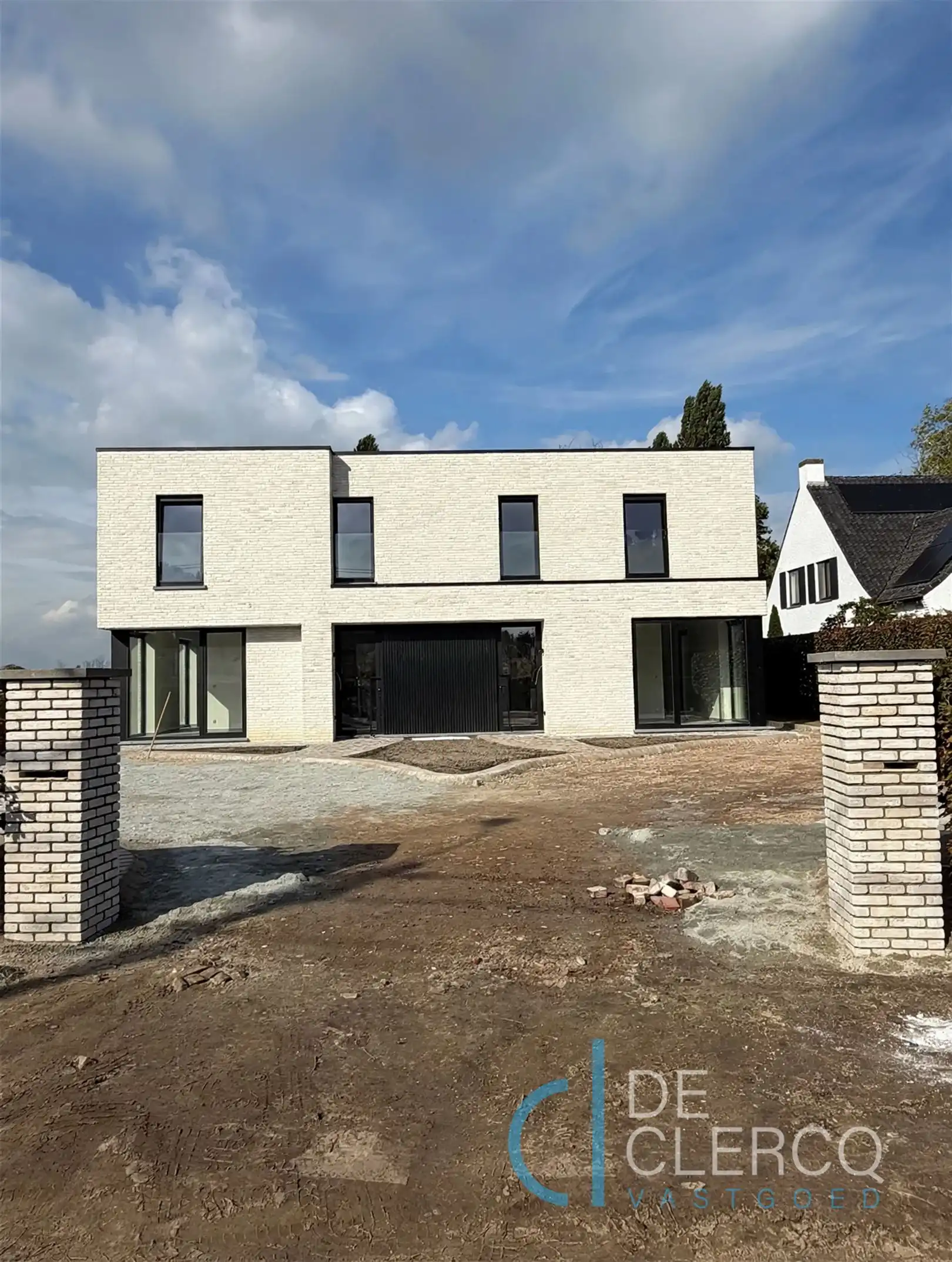 Prachtige nieuwbouwwoning te huur met zicht op groen!  foto {{pictureIndex}}