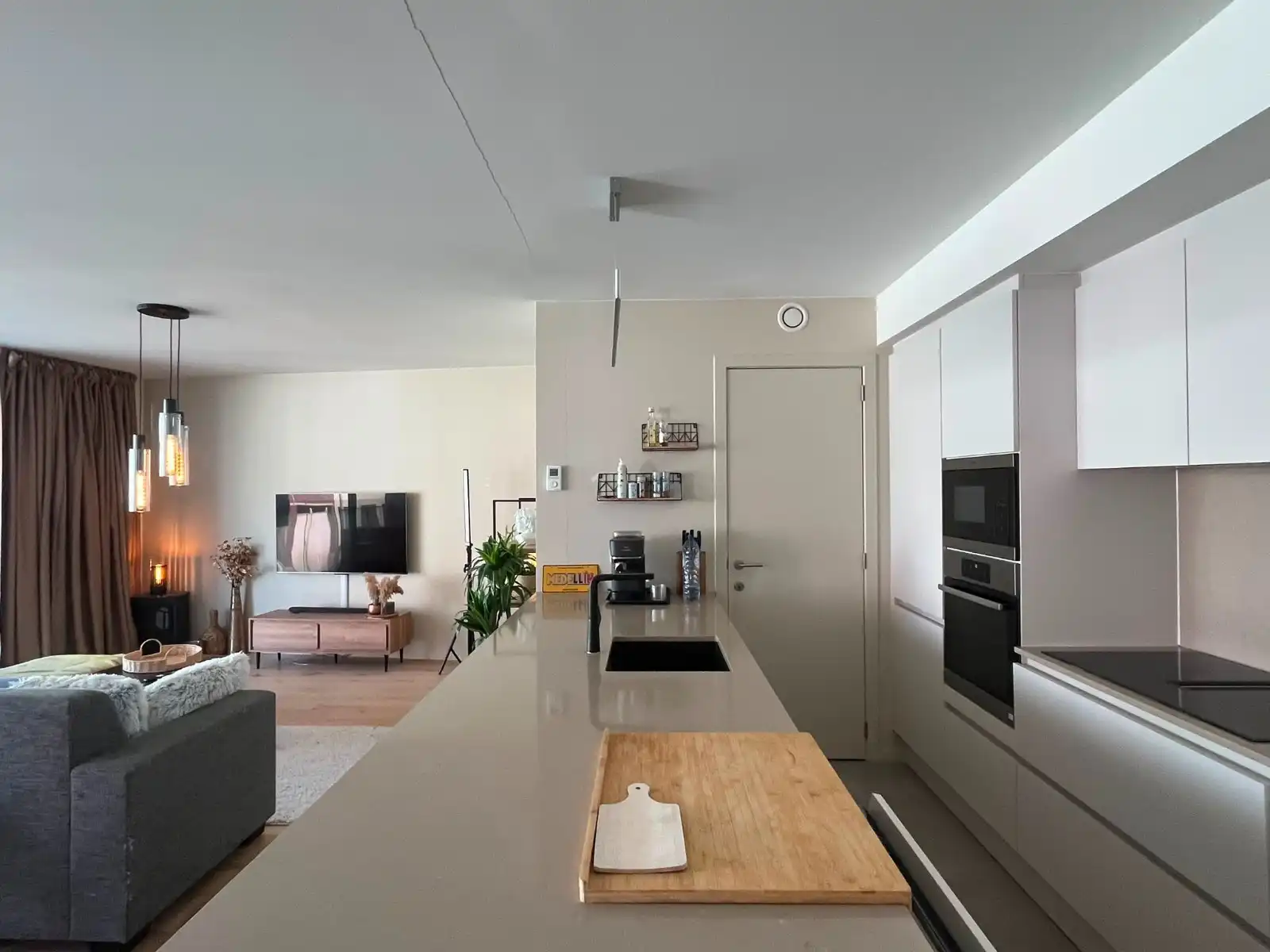 Nieuwbouwappartement met 2 slaapkamers aan de rand van het centrum foto 6