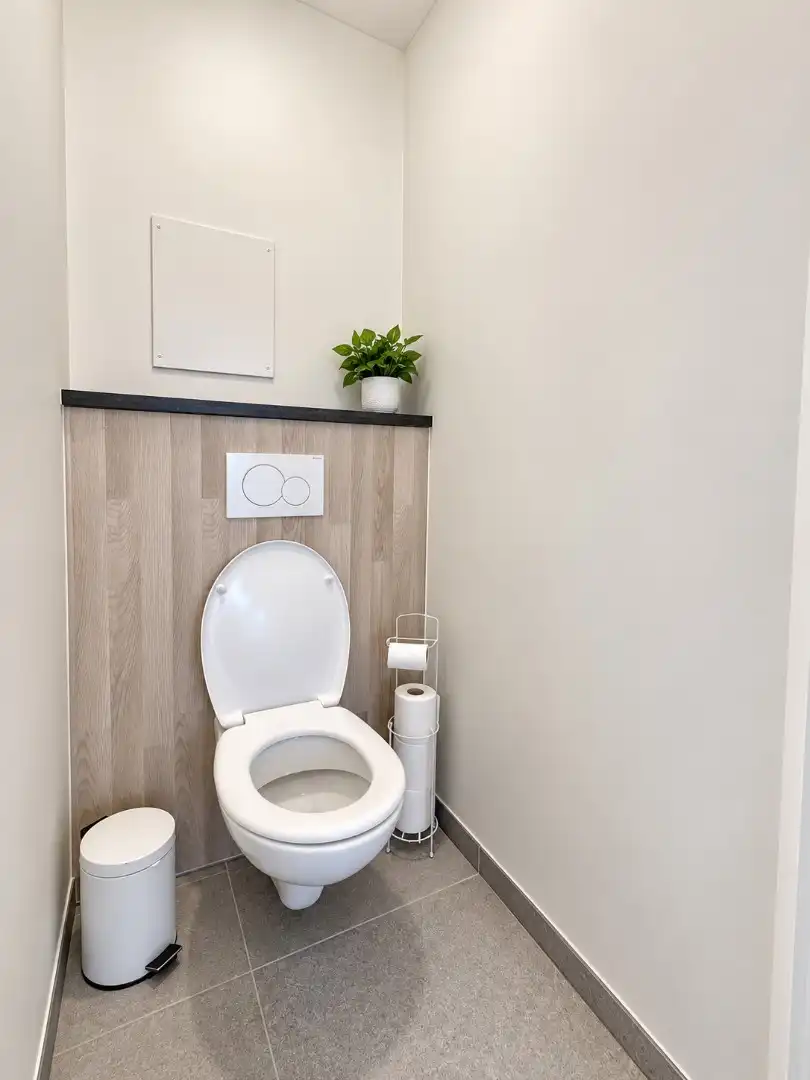 Moderne gezinswoning met drie slaapkamers en energiezuinige afwerking foto 6