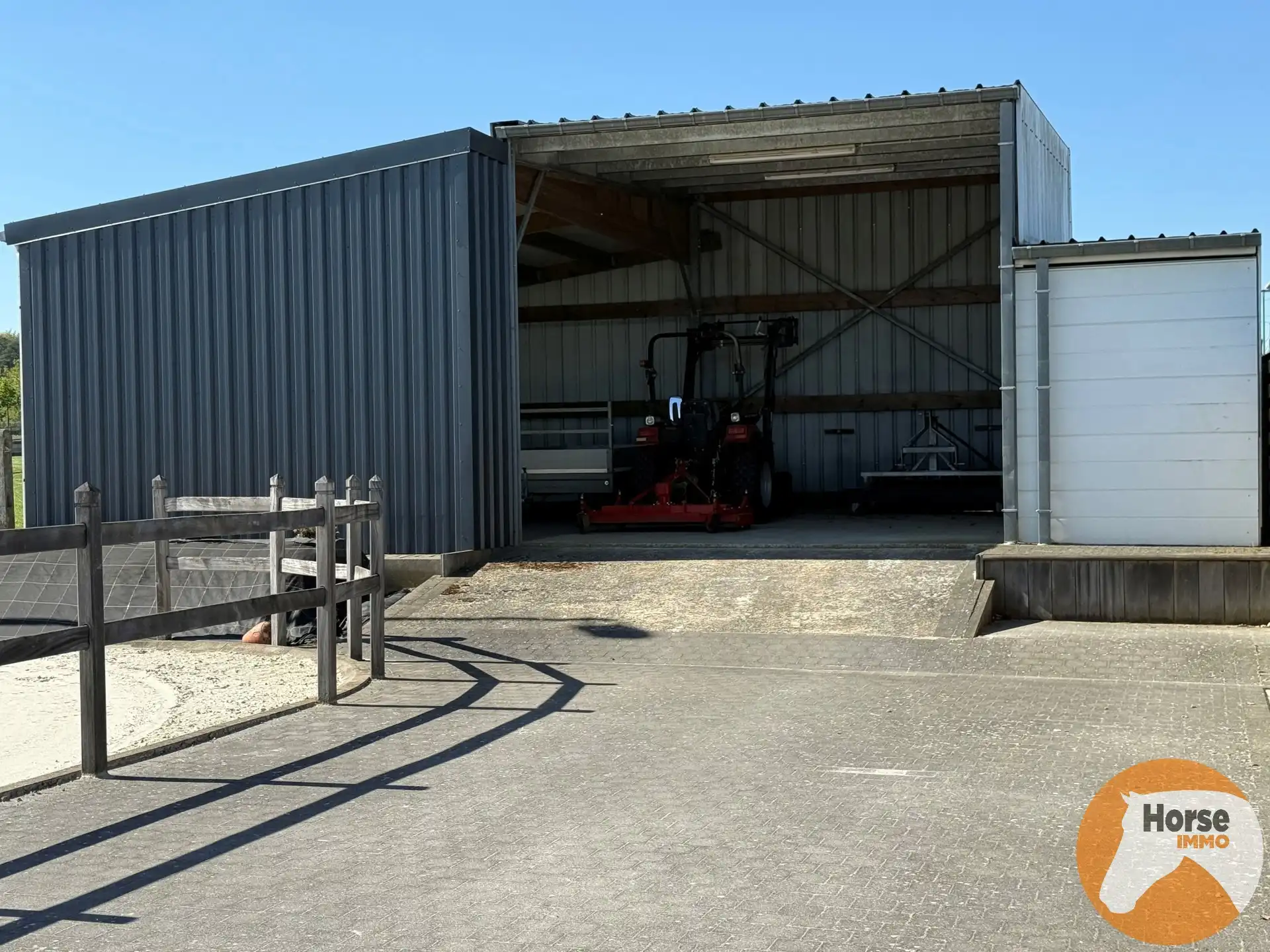 HEUSDEN-ZOLDER - Hoeve met paardenaccommodatie foto 44