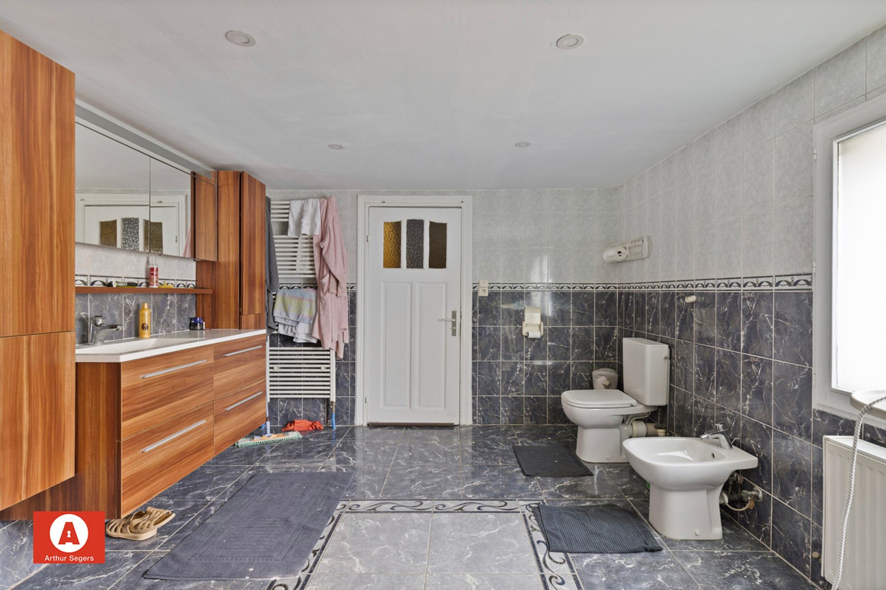 6 slaapkamers: ruime gezinswoning centrum Lebbeke. foto 16