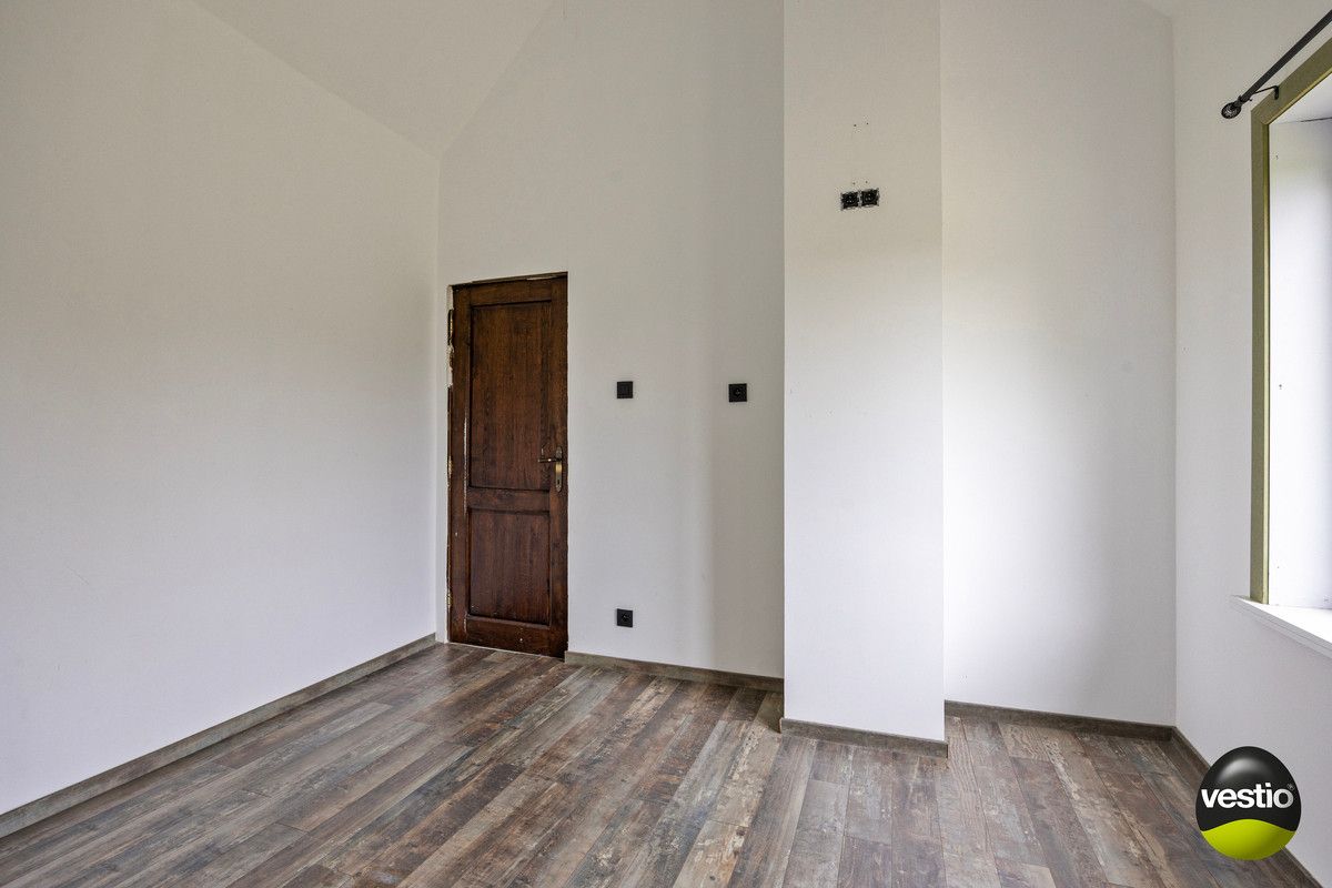 RUSTIG GELEGEN SPLIT LEVEL WONING OP 21A10CA TE KORTESSEM. foto 24