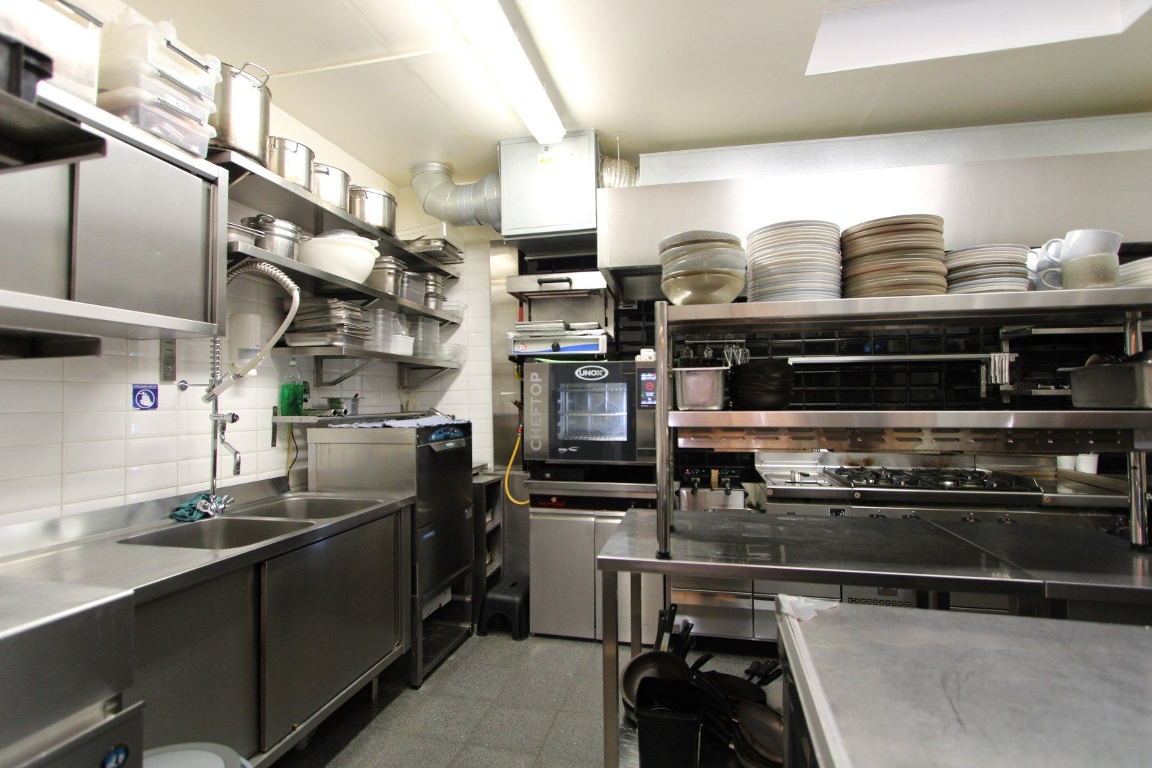 Handelsgelijkvloers te koop Elizabetlaan 343 Heist  foto 19