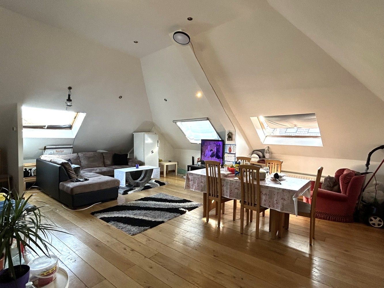 Handelspand met woonst – topvisibiliteit in Kessel-Lo! foto 8