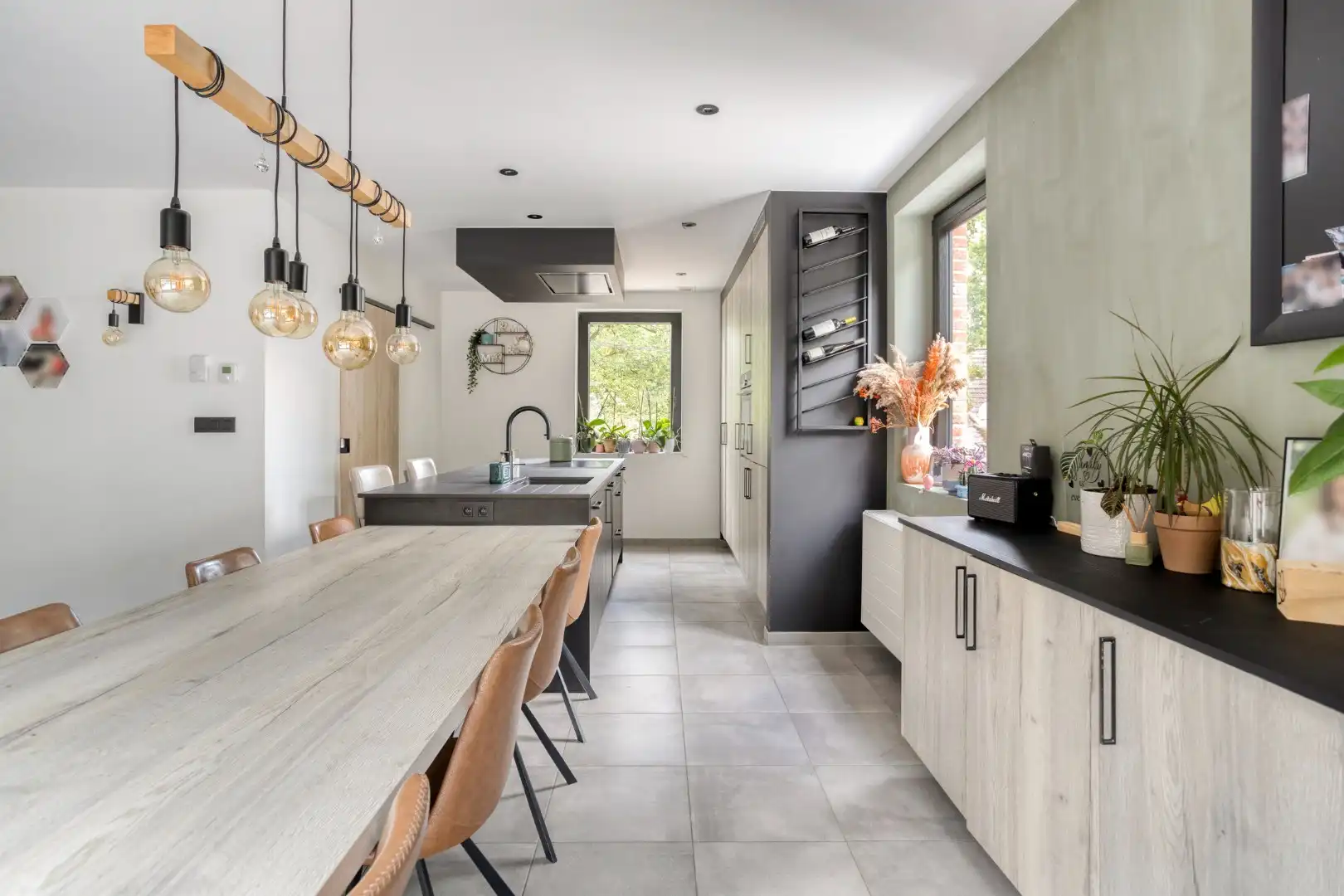Veelzijdige recente woning aan de Brechtse Heide – ideaal voor wonen & werken foto 13