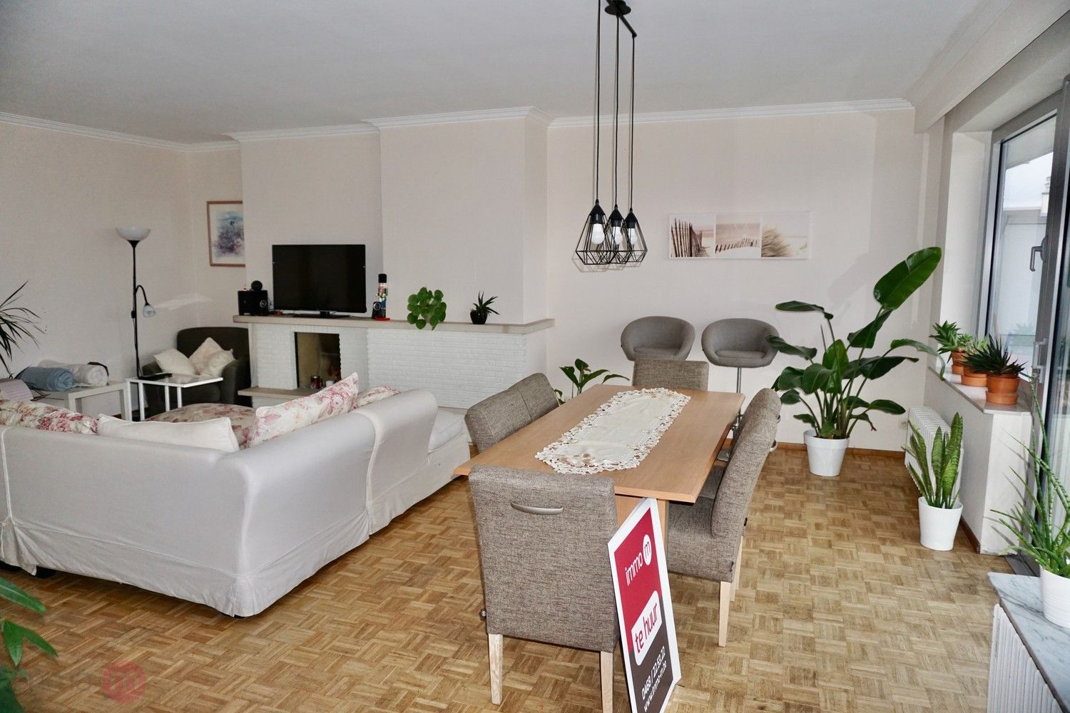 Centraal maar rustig gelegen appartement met drie slaapkamers foto 5