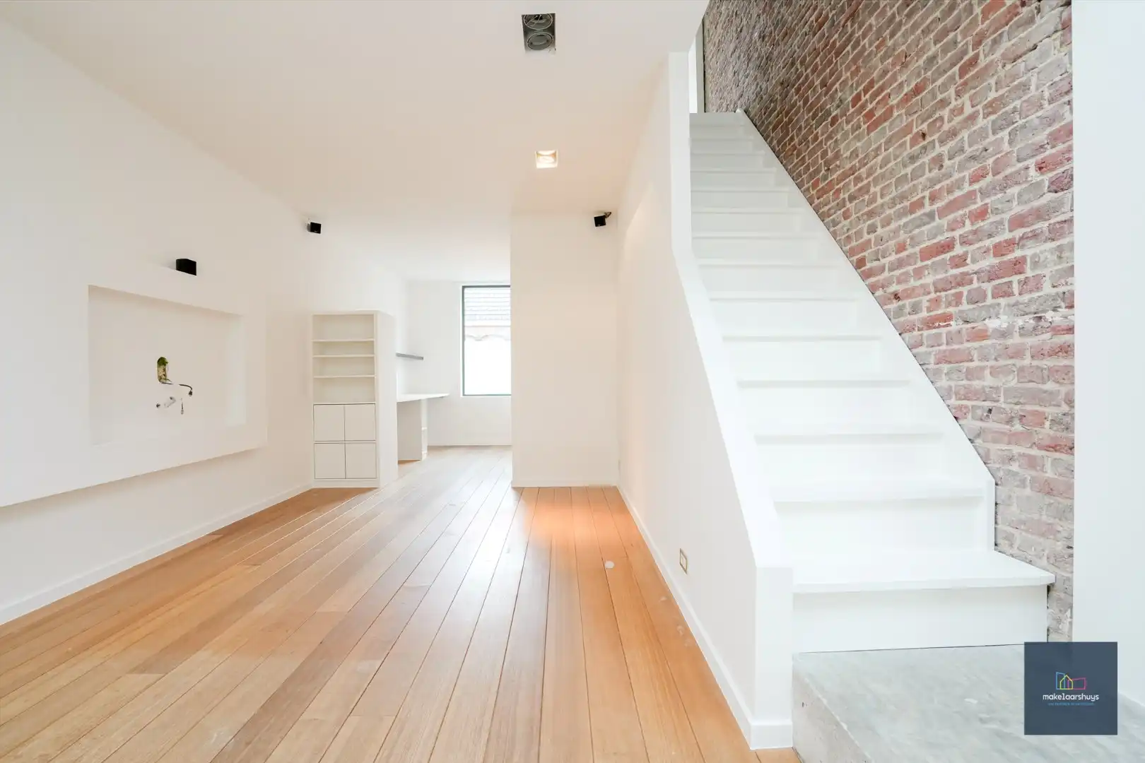 INSCHRIJVEN Instapklare woning MET garage te Gentbrugge foto 3