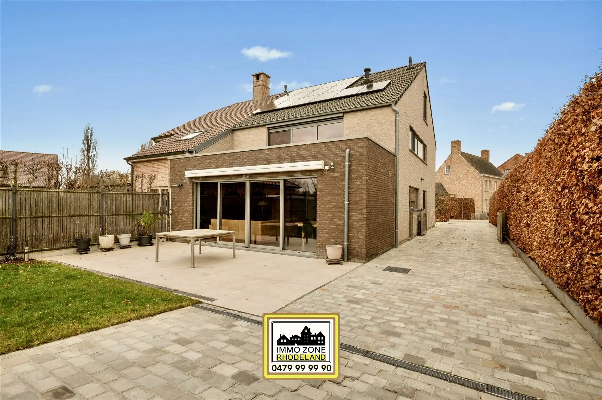 Prachtige woning met 4 slpks, 2 bdks in groene omgeving foto 28