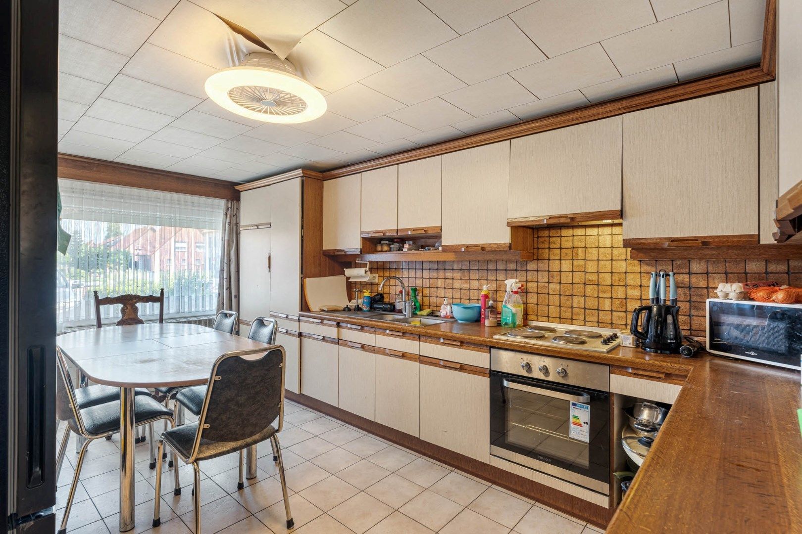 Comfortabele, halfvrijstaande woning op perceel van 7a19ca, rustige ligging! foto 9