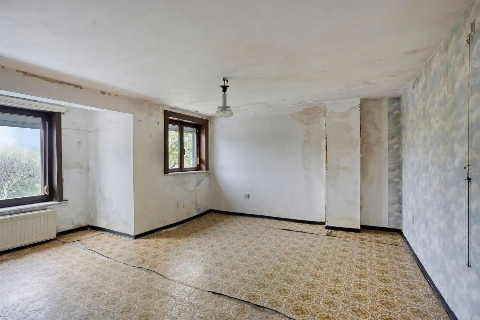Woning met 4 slaapkamers + garage + weide foto 14