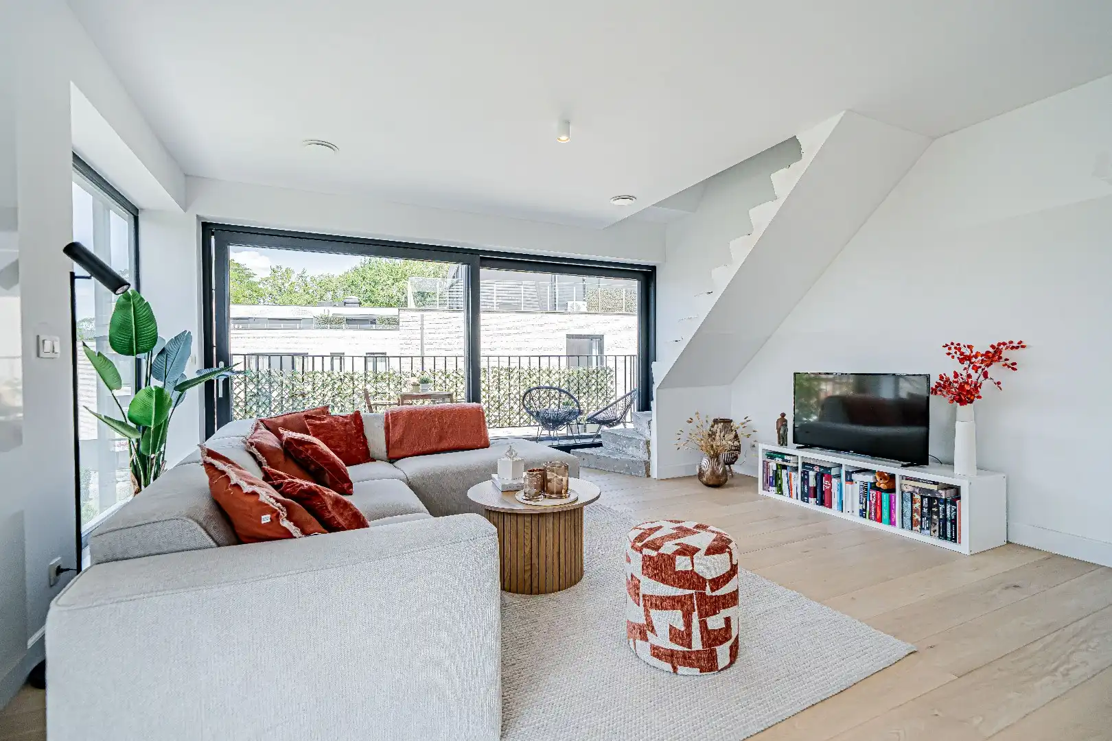 Stijlvol en energiezuinig hoekappartement met 2 slaapkamers, EPC A, terras en autostaanplaats foto 3